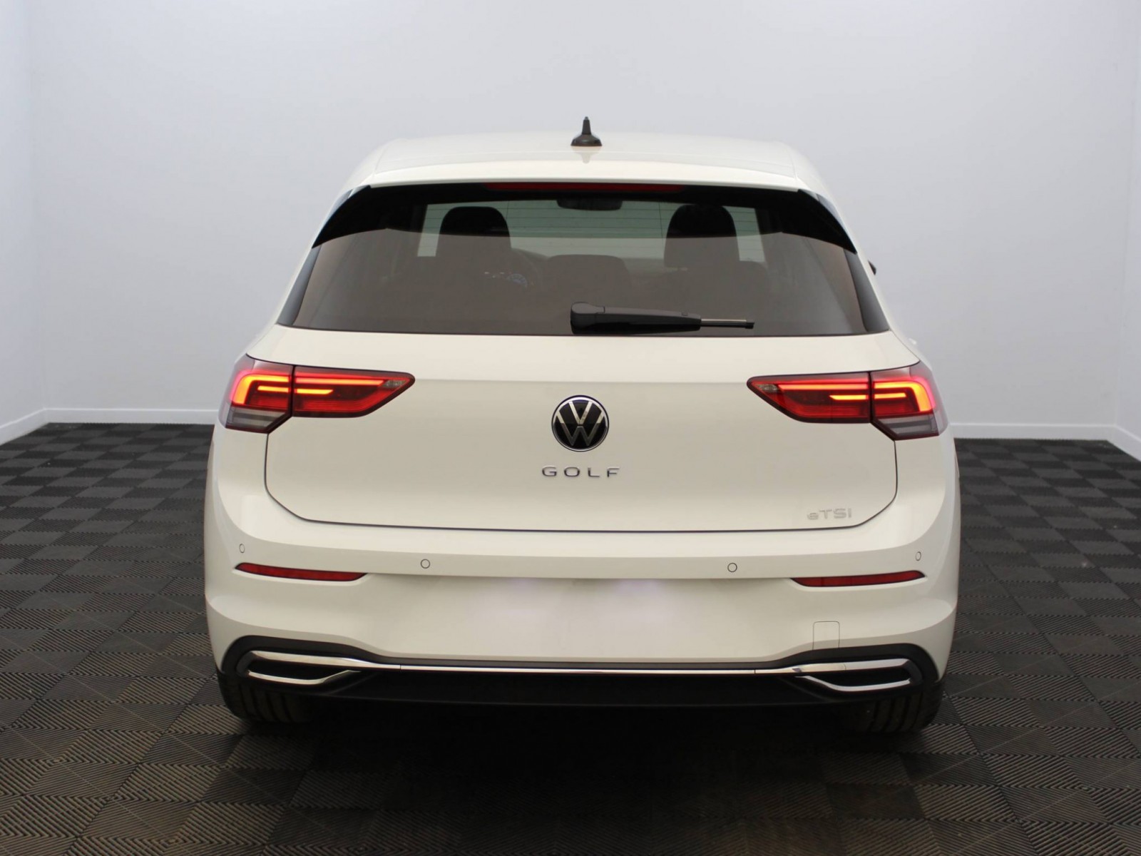 VOLKSWAGEN - GOLF - #185244 - 22