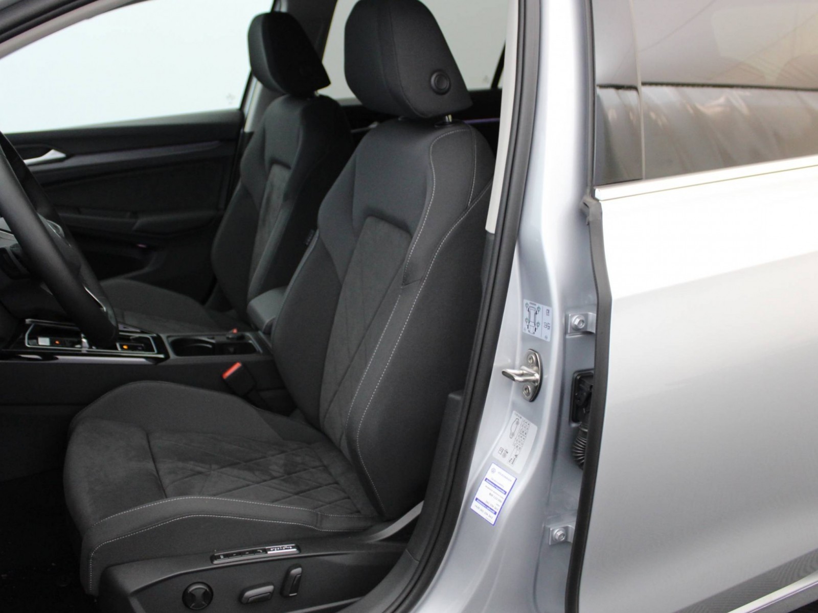 VOLKSWAGEN - GOLF - #185242 - 22
