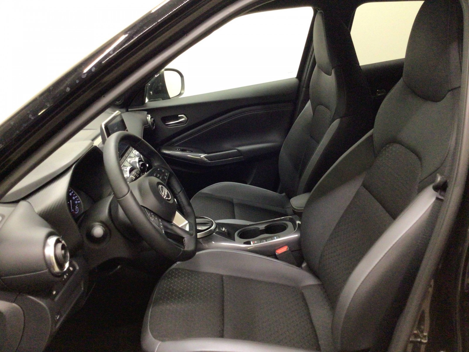 NISSAN - JUKE 2023 - #185429 - 7