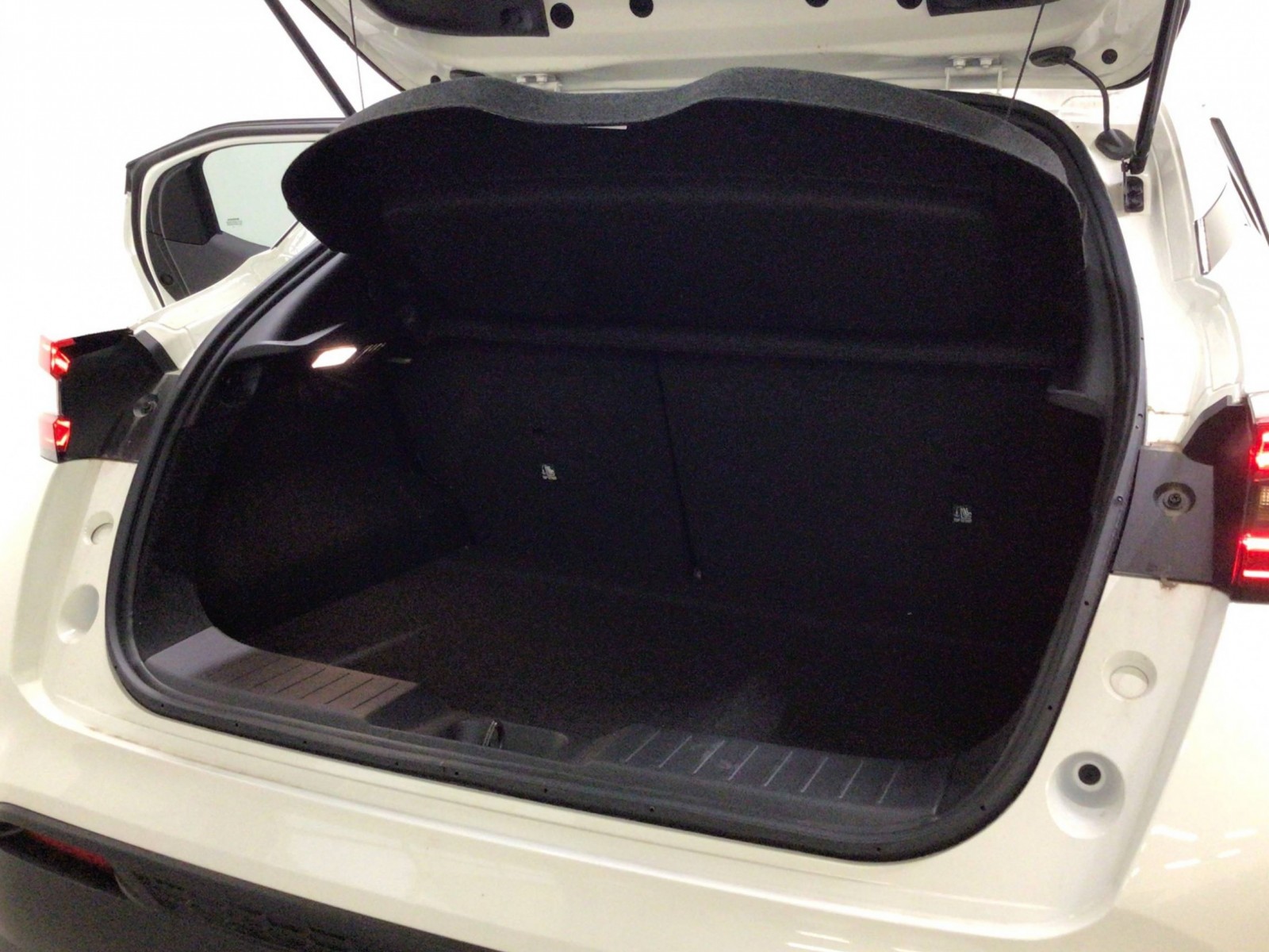 NISSAN - JUKE 2023 - #185341 - 28