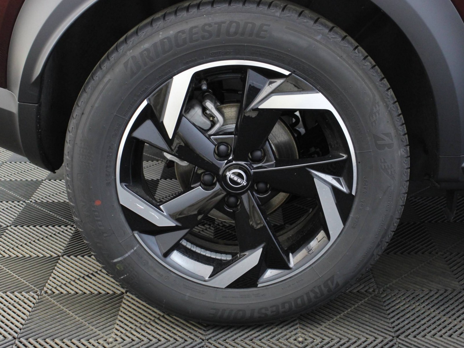 NISSAN - JUKE 2023 - #185435 - 21