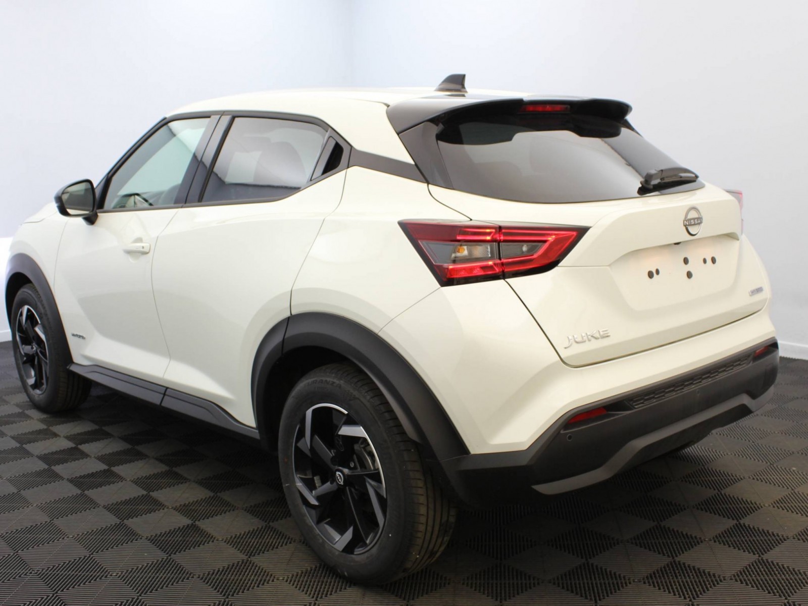 NISSAN - JUKE 2023 - #185424 - 2