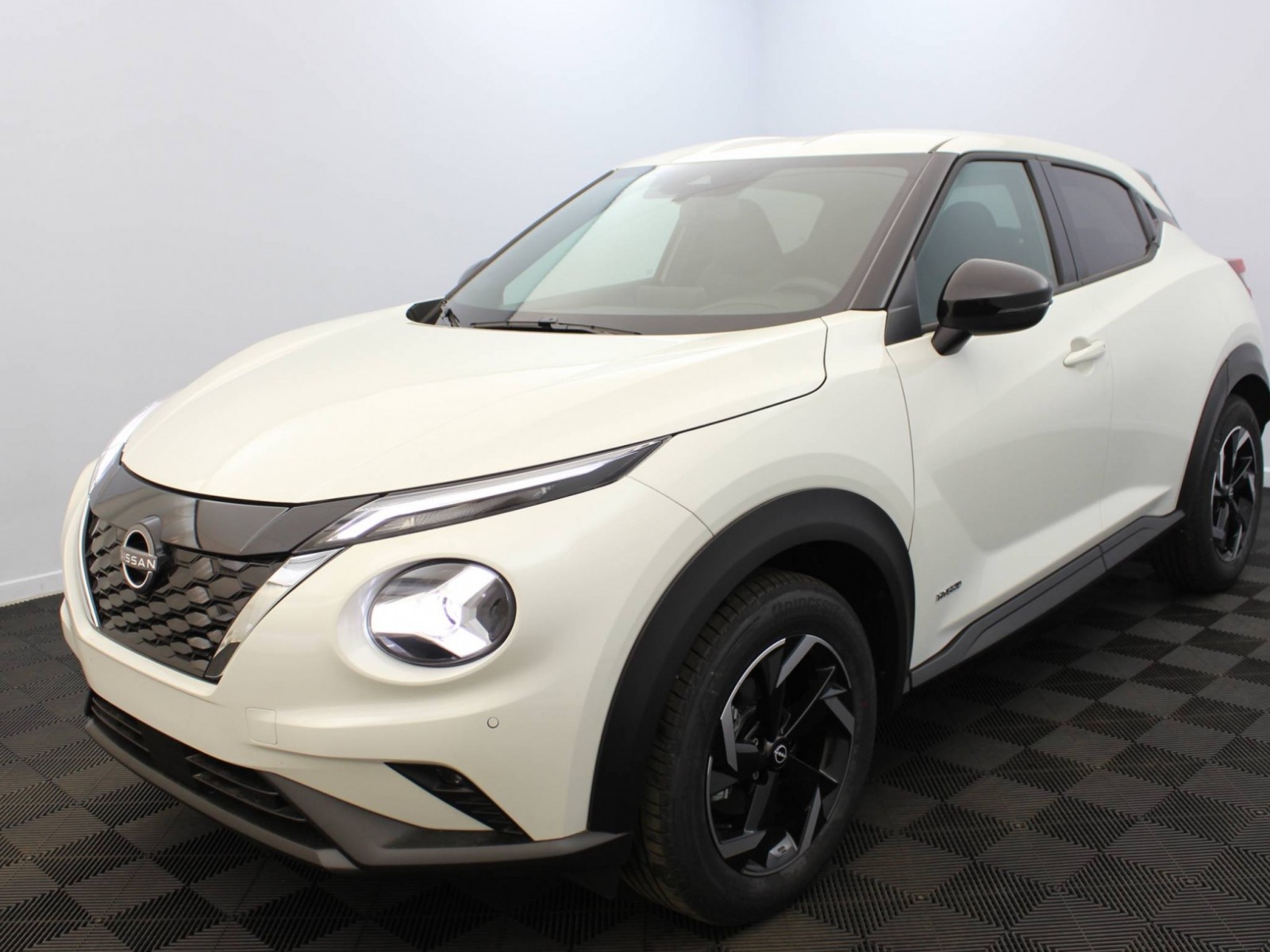 NISSAN - JUKE 2023 - #185425 - 0