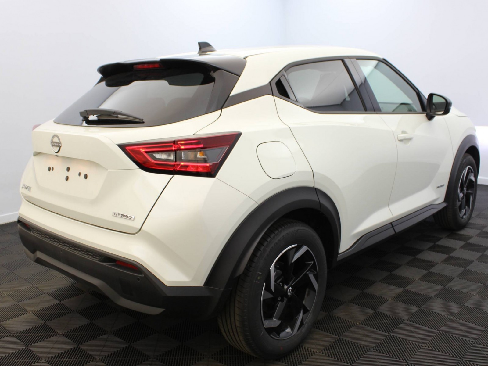NISSAN - JUKE 2023 - #185428 - 3