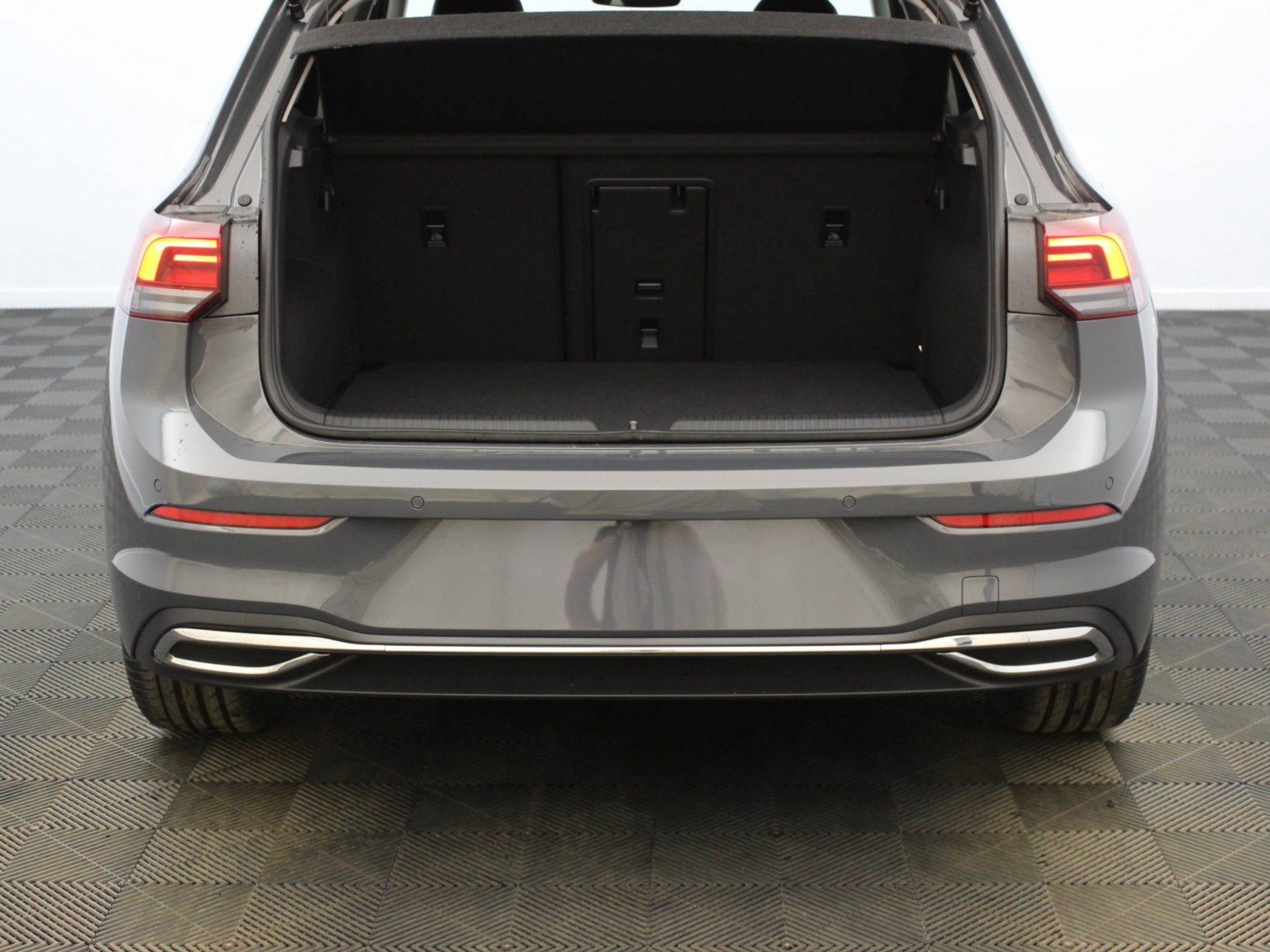 VOLKSWAGEN - GOLF - #174409 - 13
