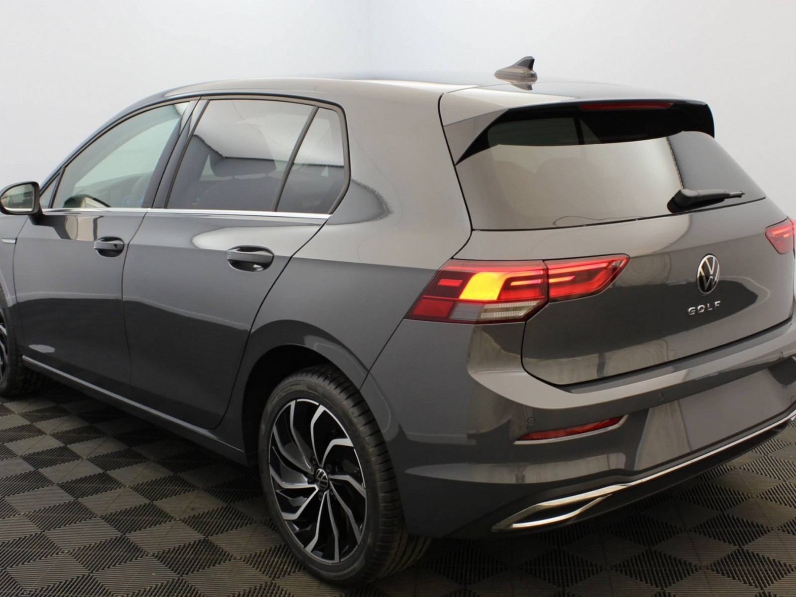 VOLKSWAGEN - GOLF - #174409 - 17