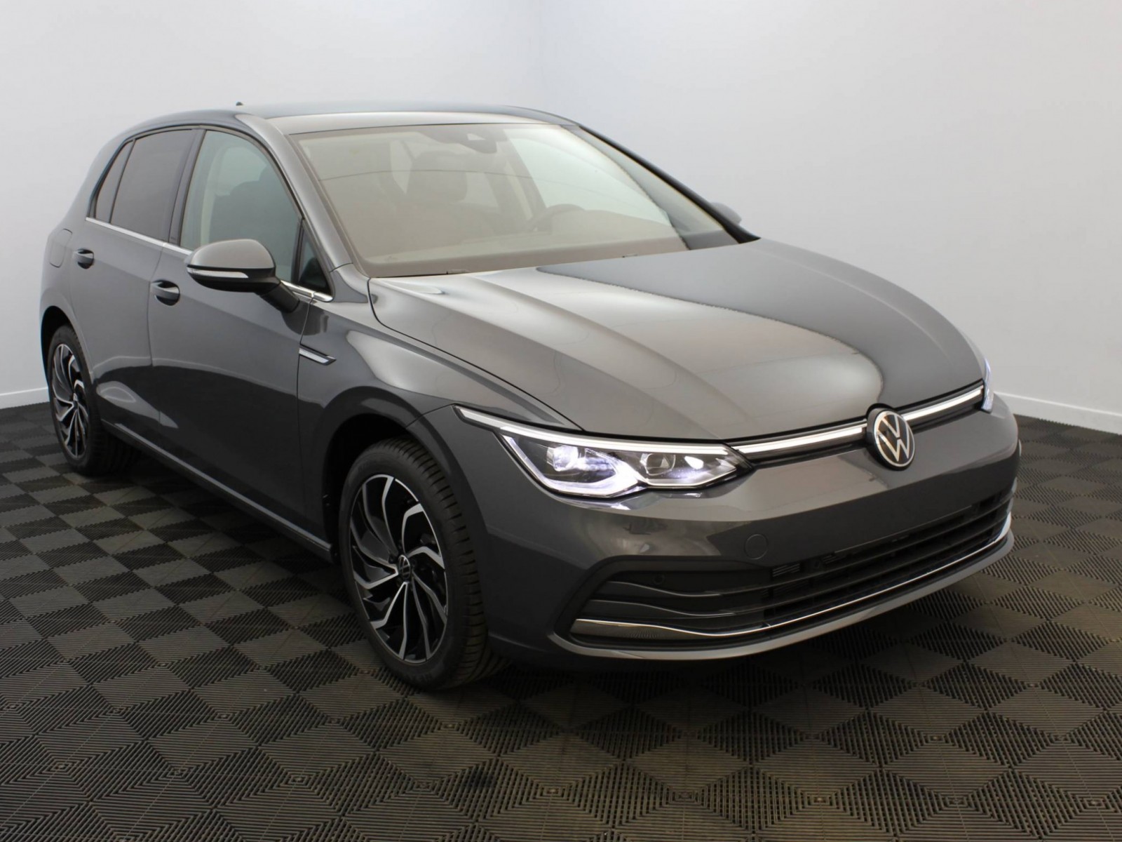 VOLKSWAGEN - GOLF - #174411 - 15