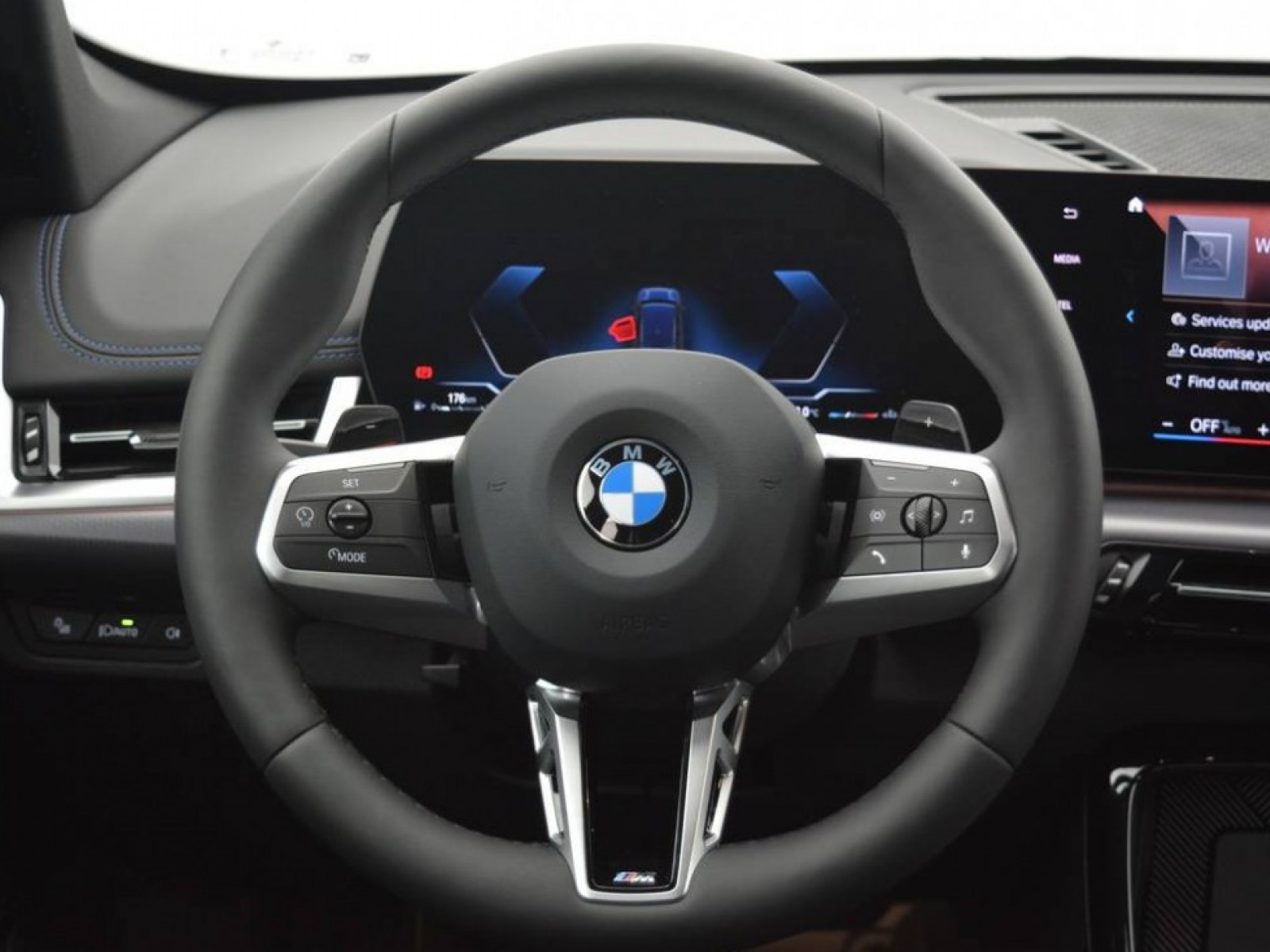 BMW - X1 U11 - #185082 - 10