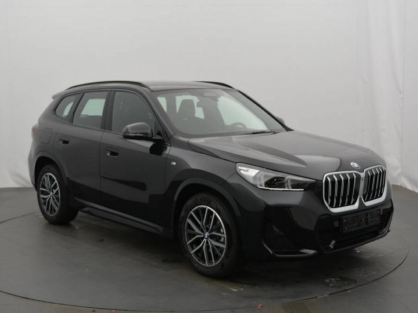 BMW - X1 U11 - #185082 - 17