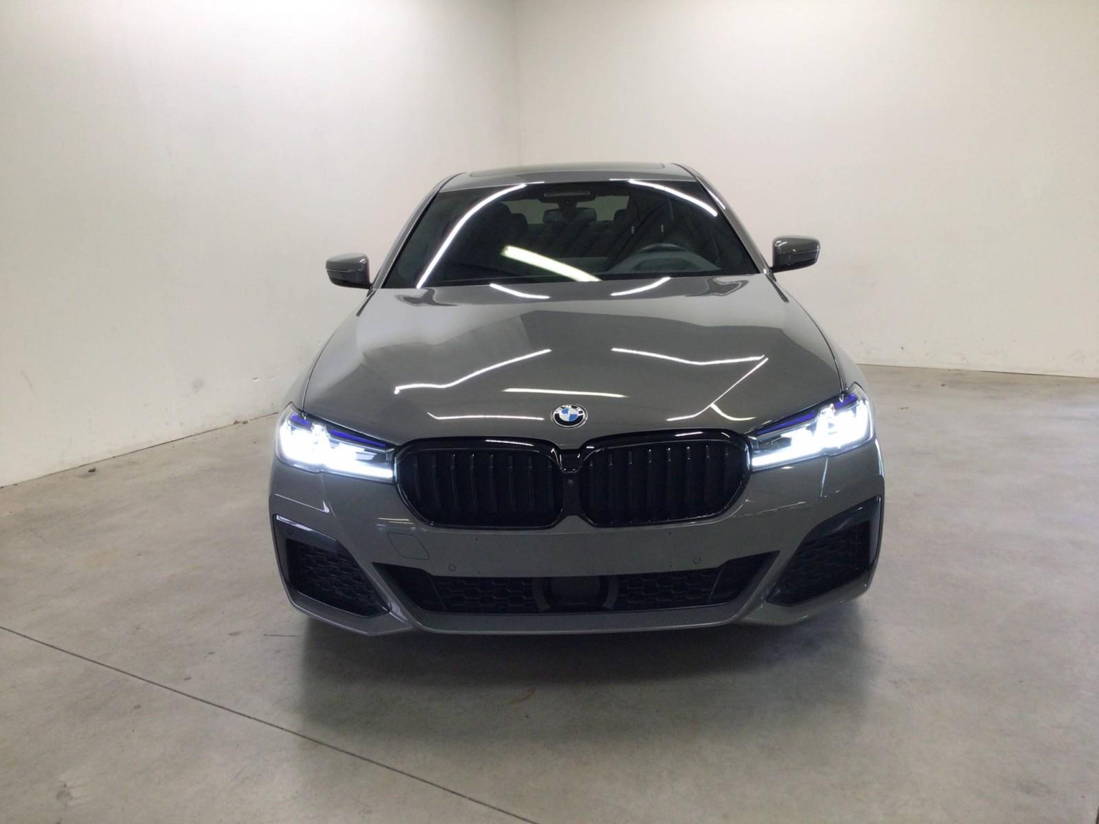 BMW - SERIE 5 G30 LCI - #185725 - 4