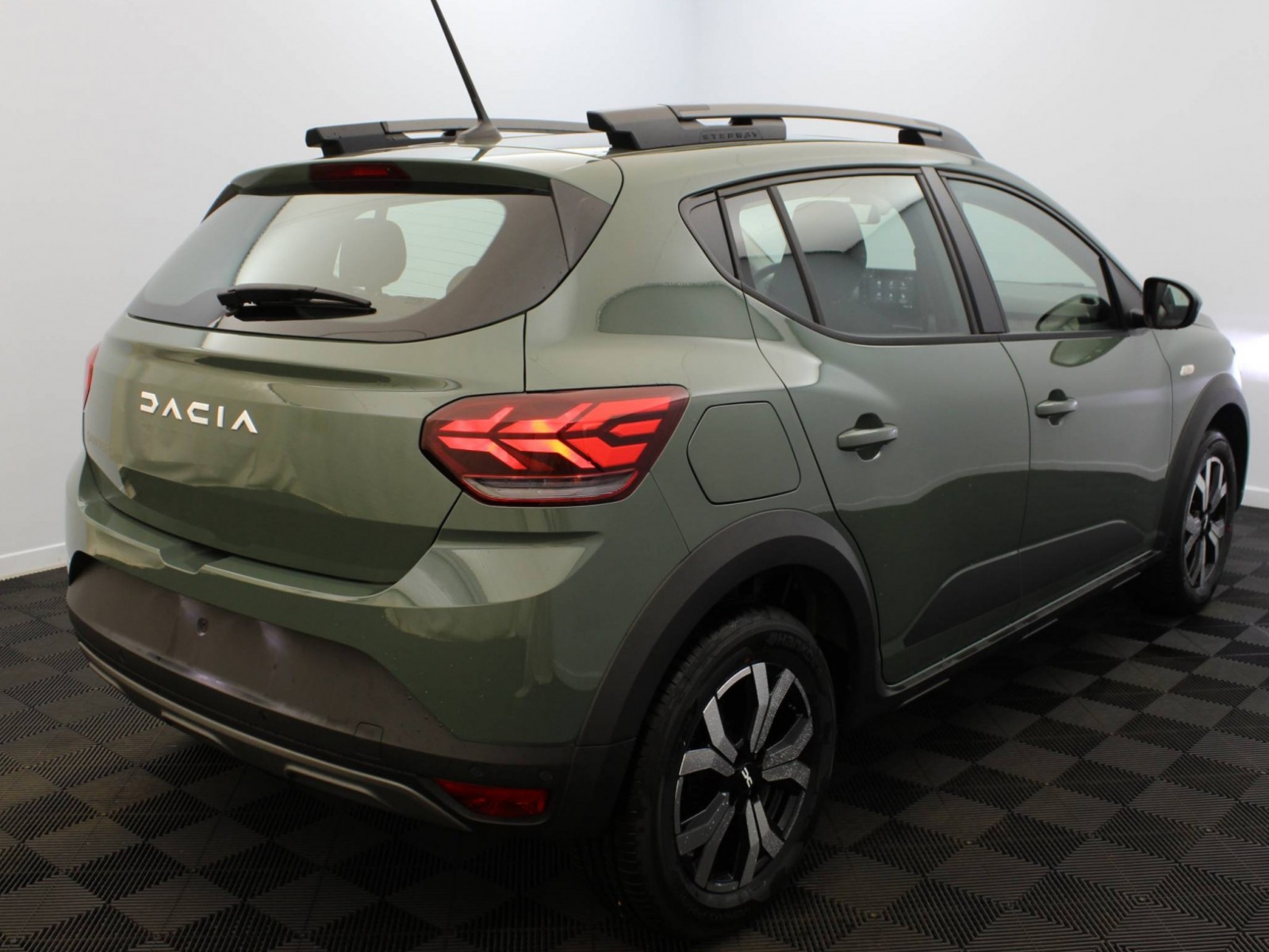 DACIA - SANDERO - #183761 - 19