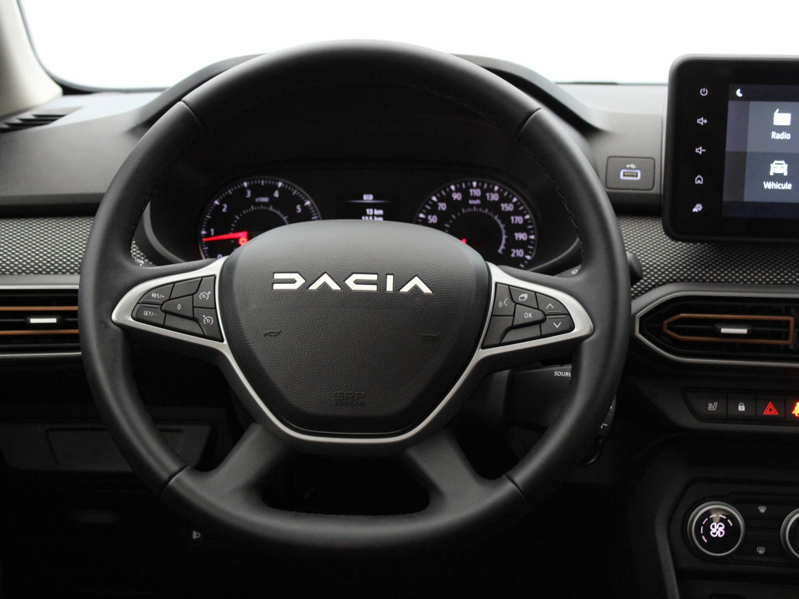 DACIA - SANDERO - #183761 - 10