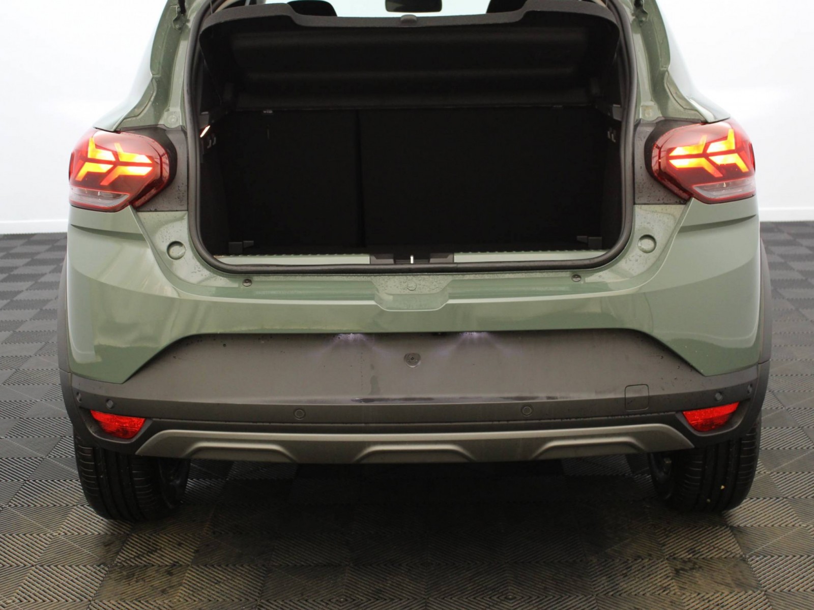 DACIA - SANDERO - #183761 - 29
