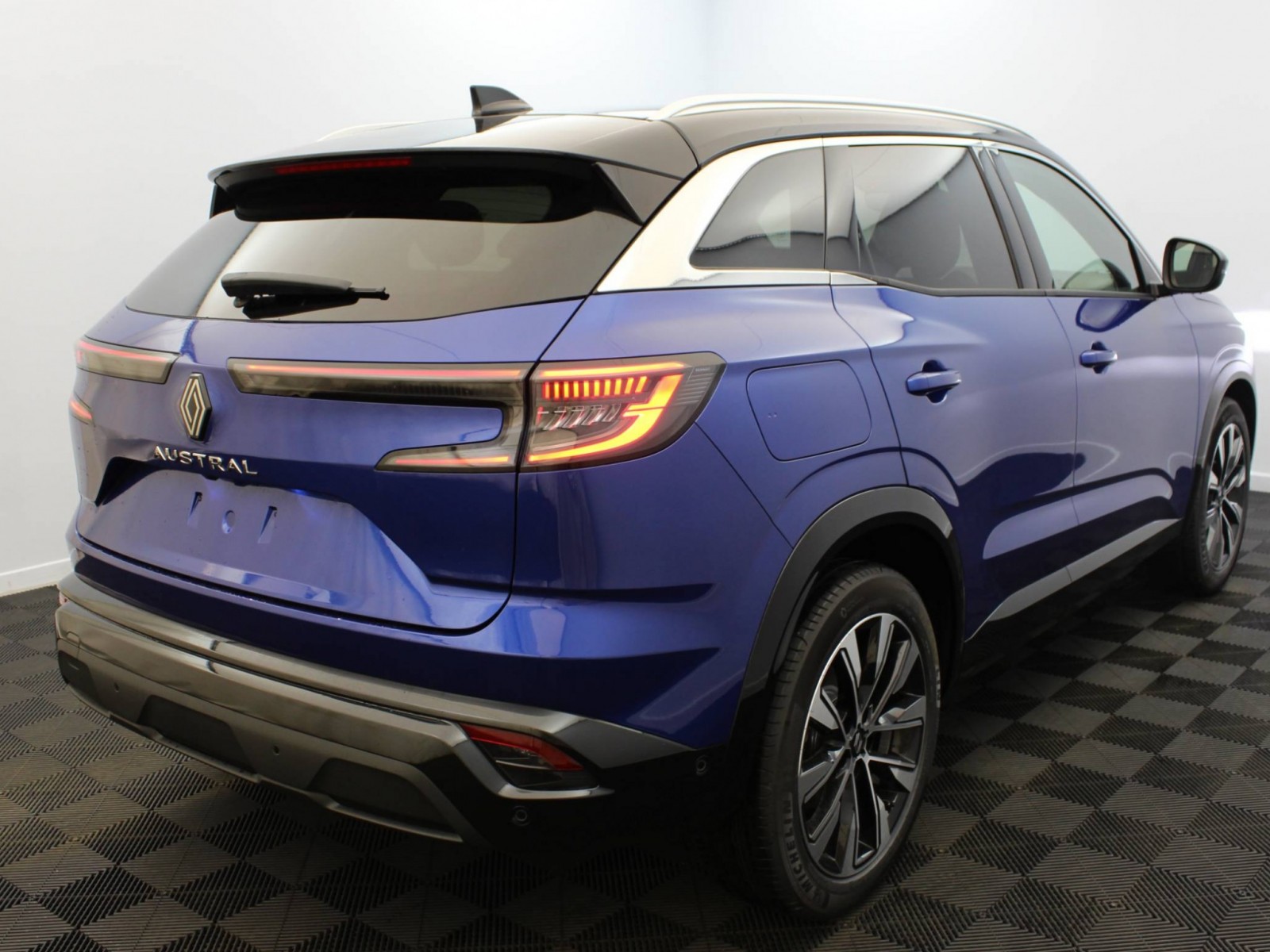RENAULT - AUSTRAL - #185472 - 18