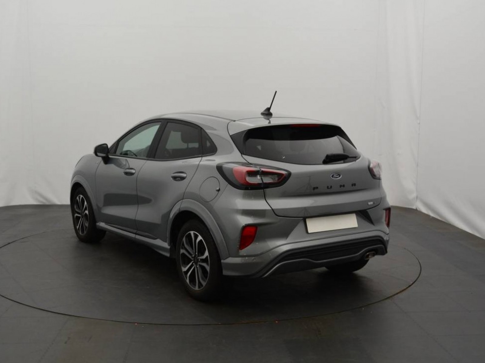 FORD - PUMA - #184150 - 18