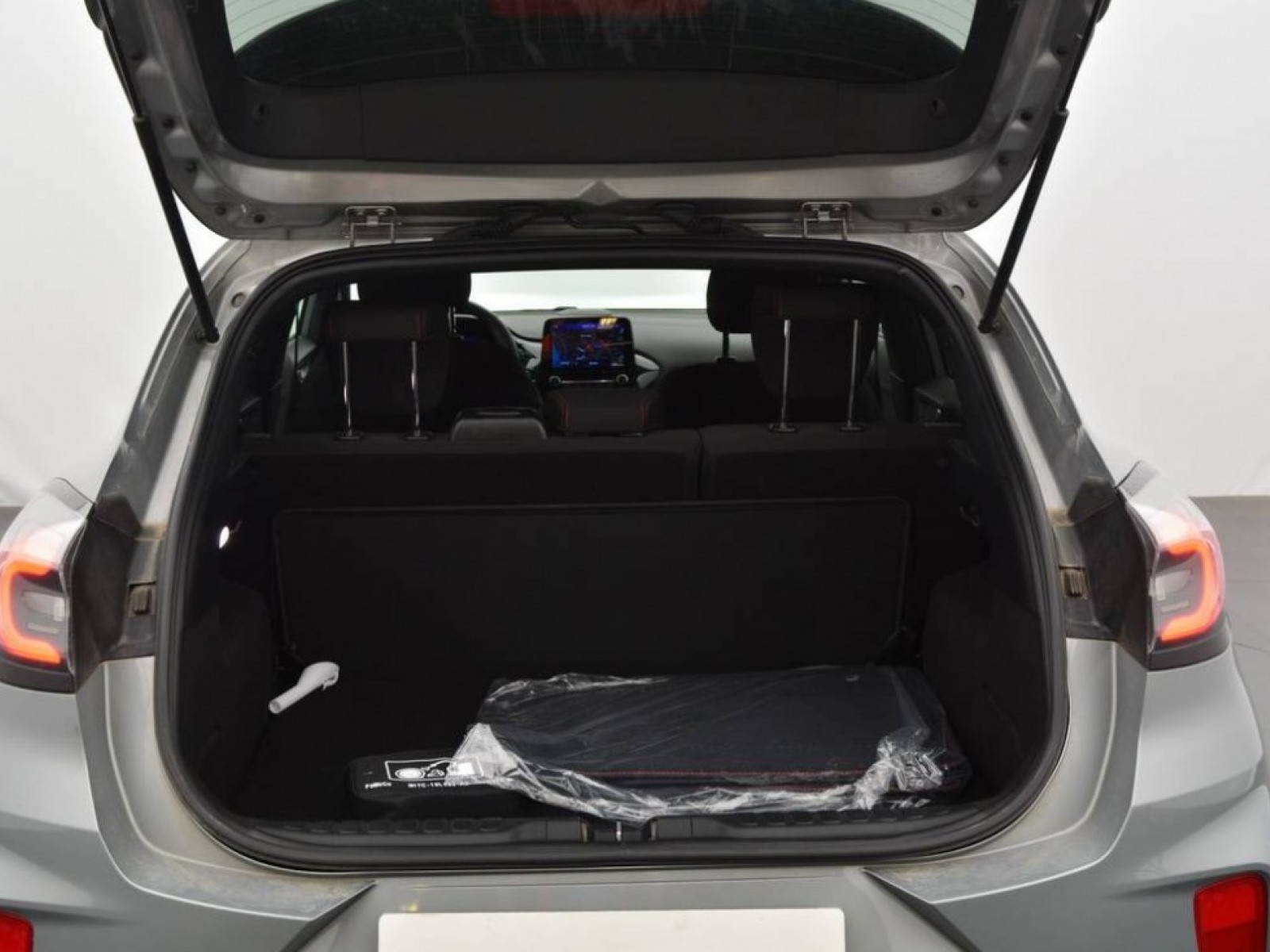 FORD - PUMA - #184150 - 28