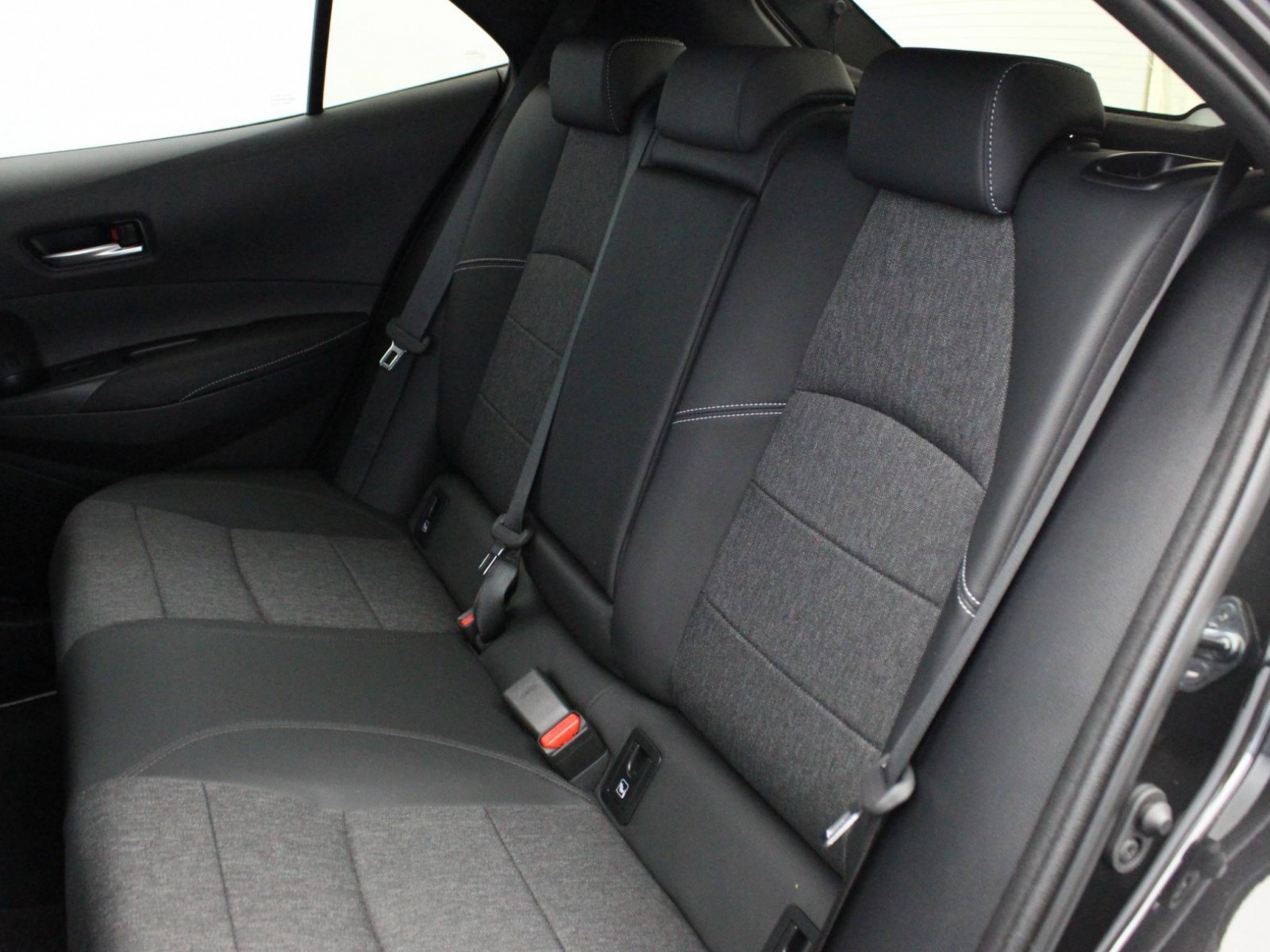 TOYOTA - COROLLA HYBRIDE - #185762 - 8