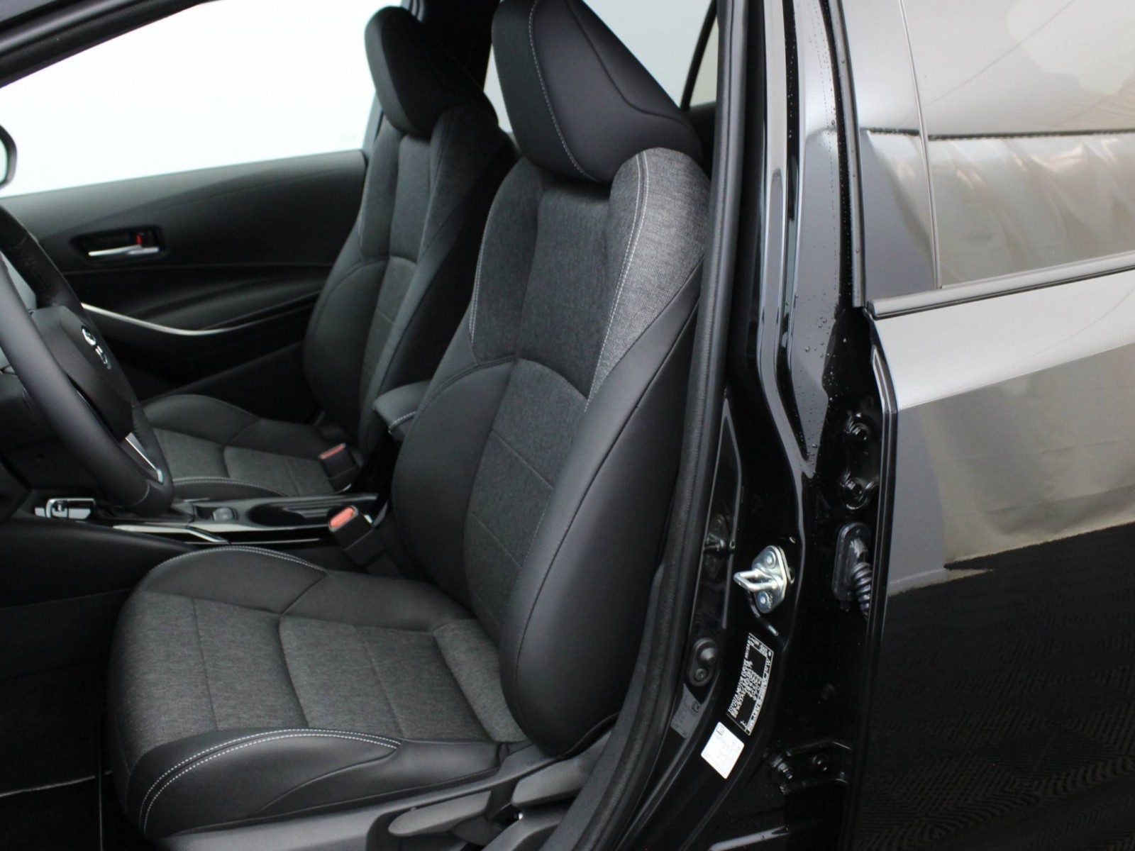 TOYOTA - COROLLA HYBRIDE NOUVELLE - #185764 - 7