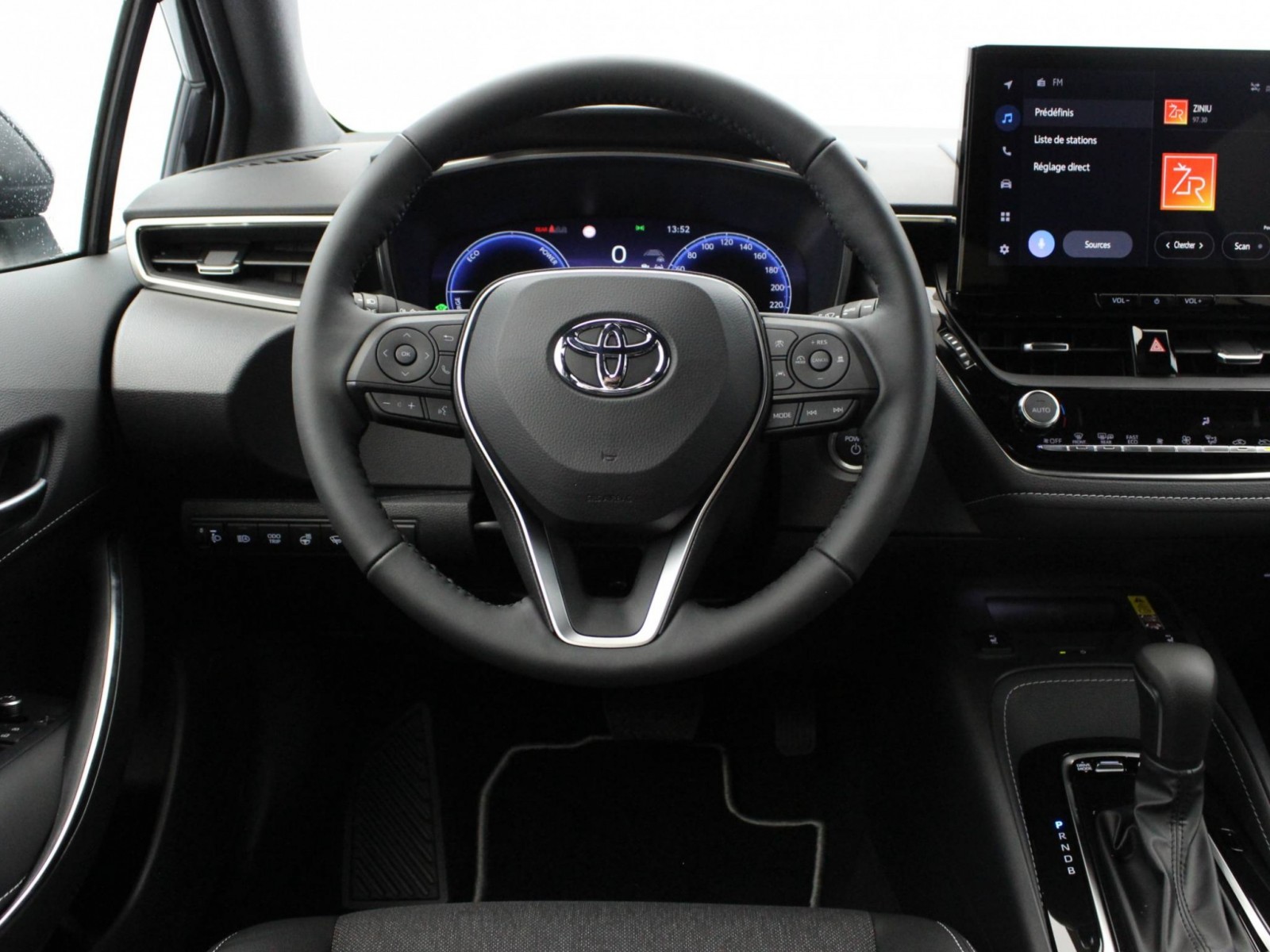 TOYOTA - COROLLA HYBRIDE NOUVELLE - #185764 - 9