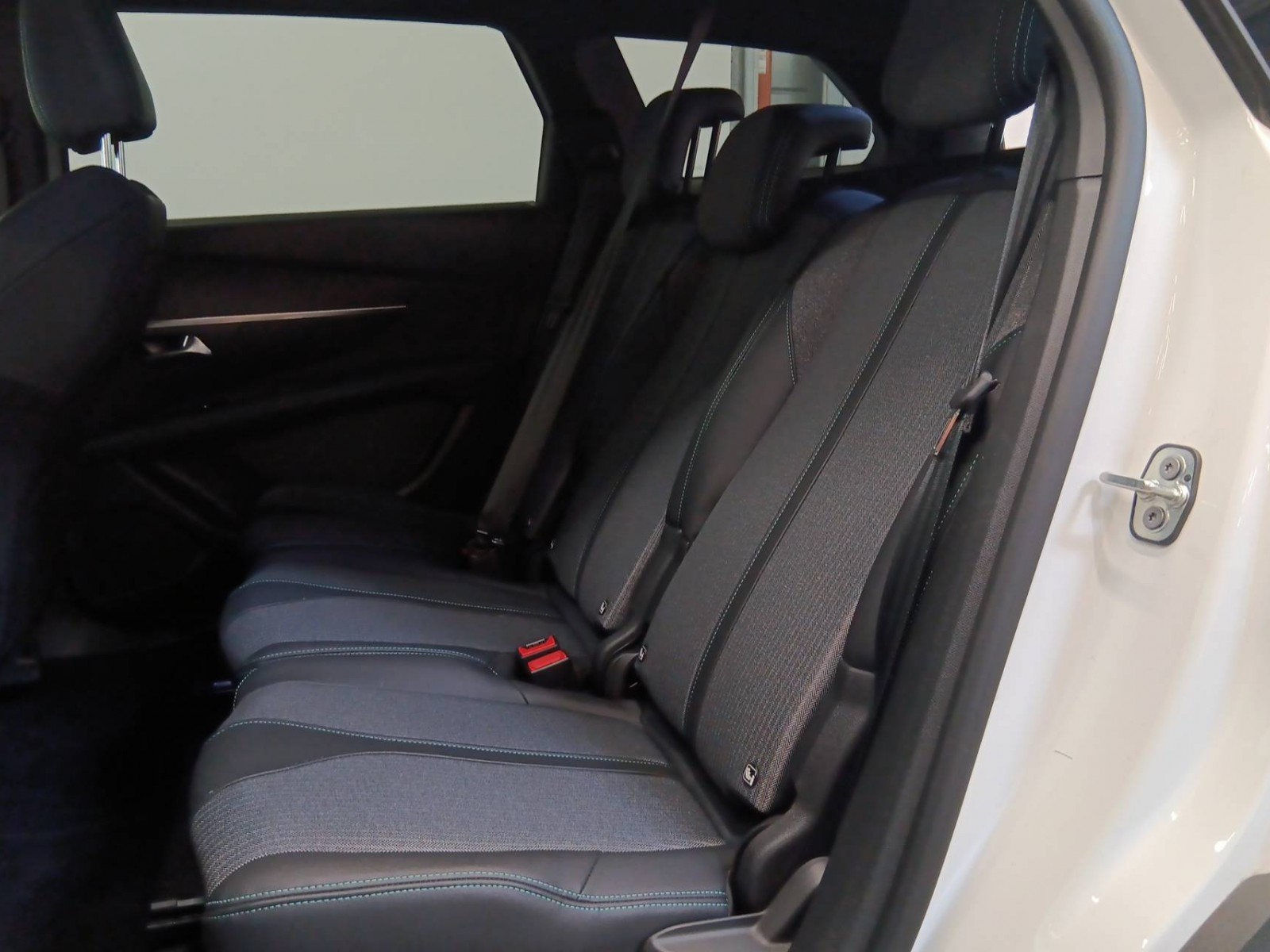 PEUGEOT - 5008 - #217817 - 8