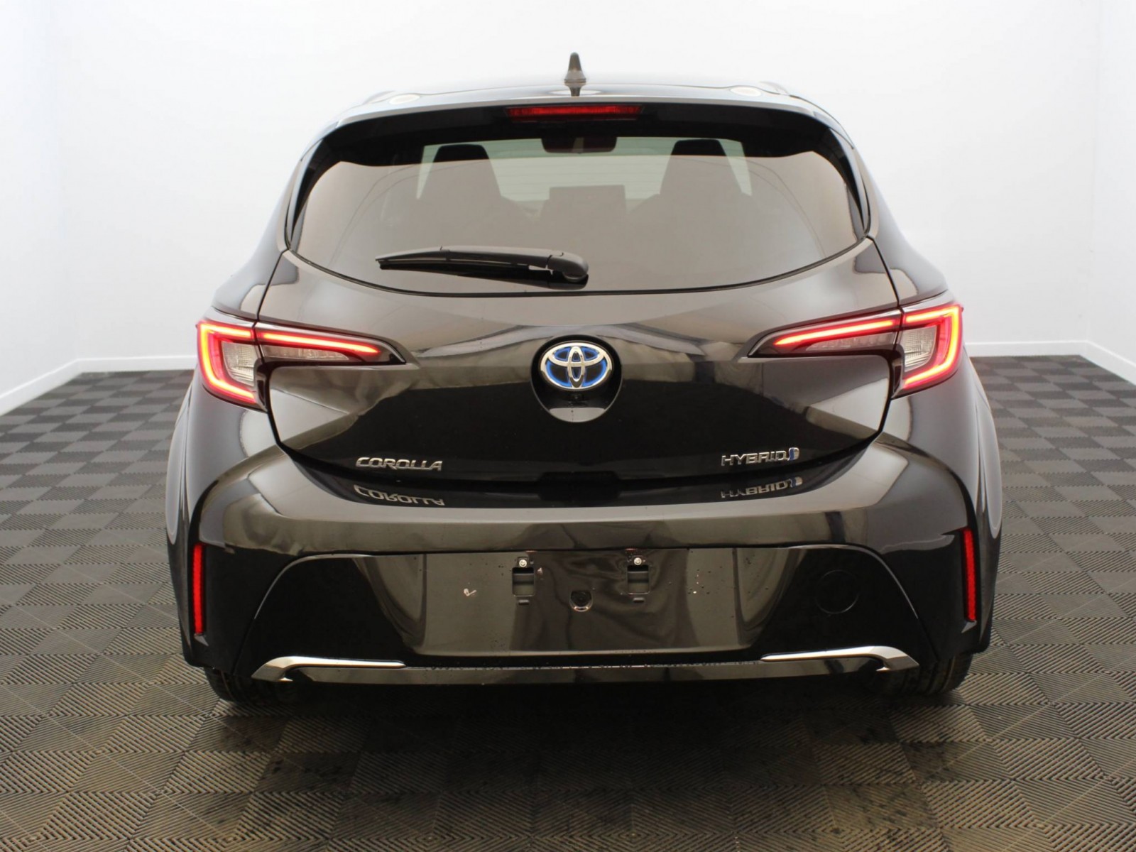 TOYOTA - COROLLA HYBRIDE NOUVELLE - #185764 - 15