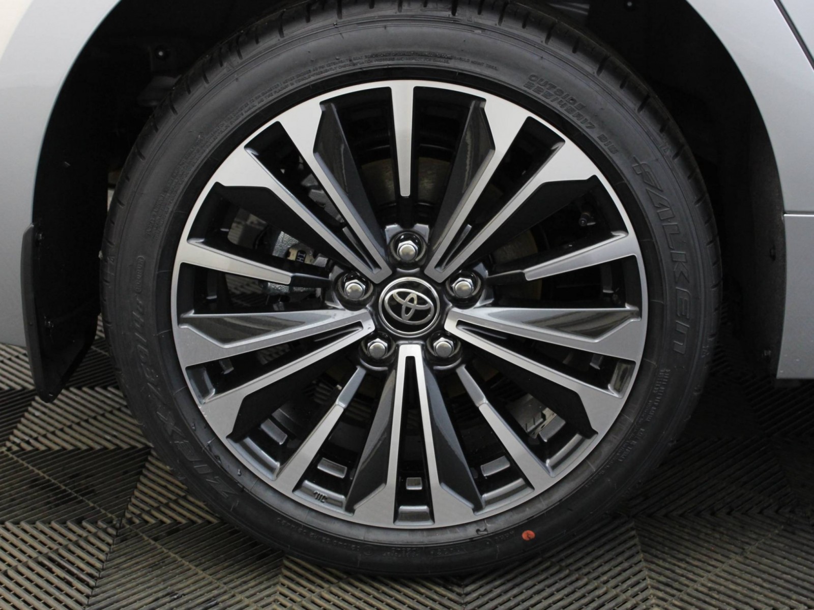 TOYOTA - COROLLA HYBRIDE NOUVELLE - #185770 - 6
