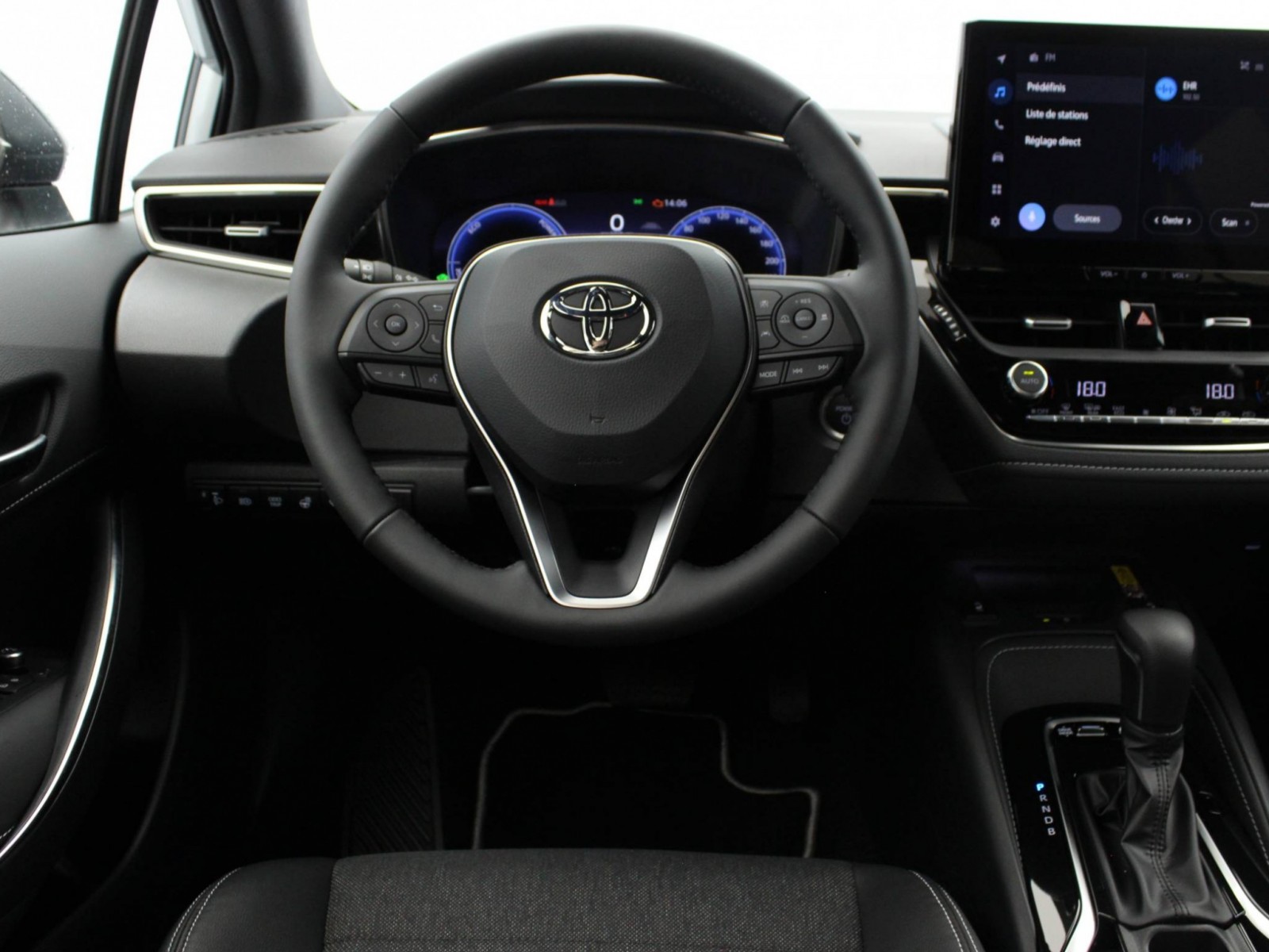 TOYOTA - COROLLA HYBRIDE NOUVELLE - #185770 - 9