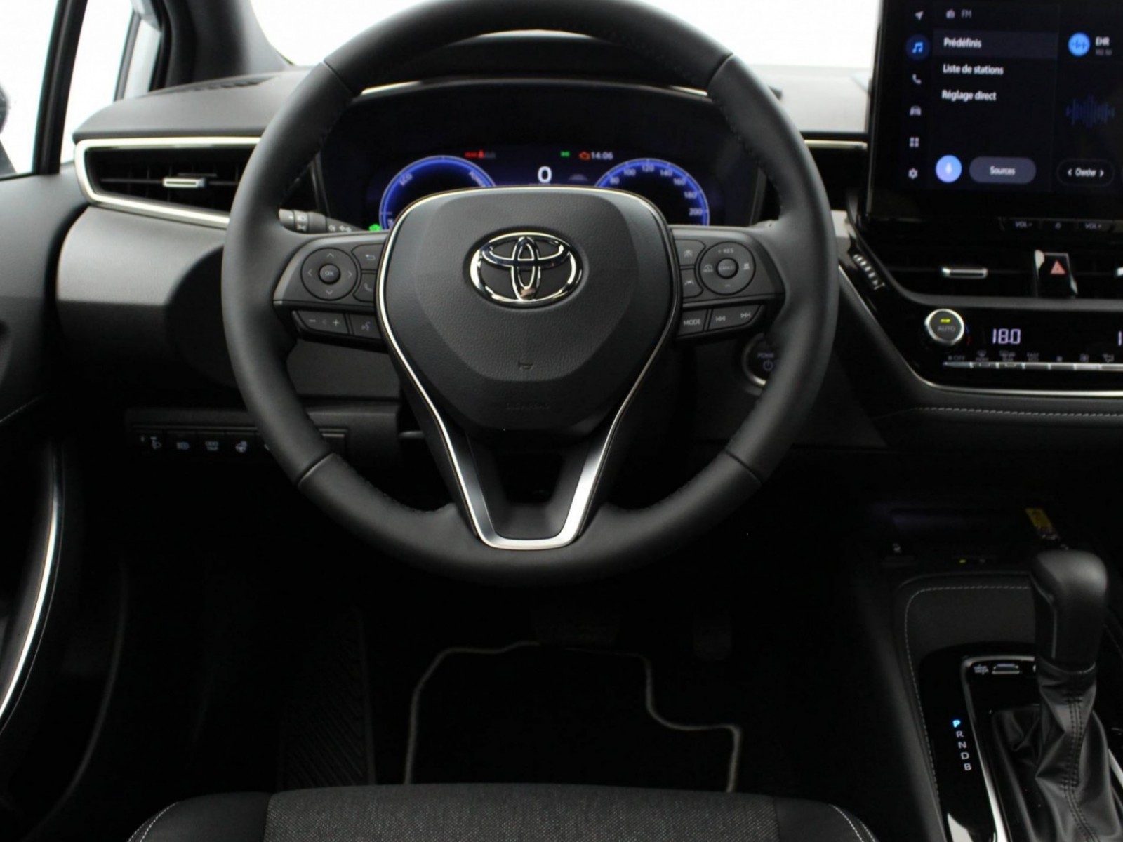 TOYOTA - COROLLA HYBRIDE NOUVELLE - #185769 - 26
