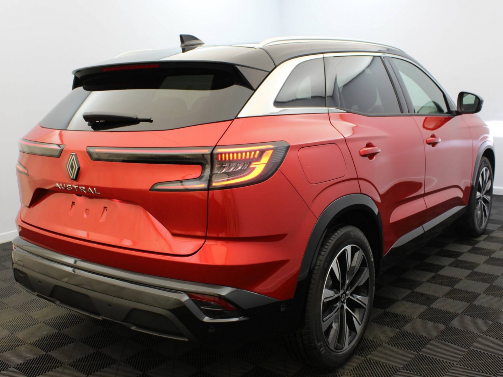 RENAULT - AUSTRAL - #185592 - 18