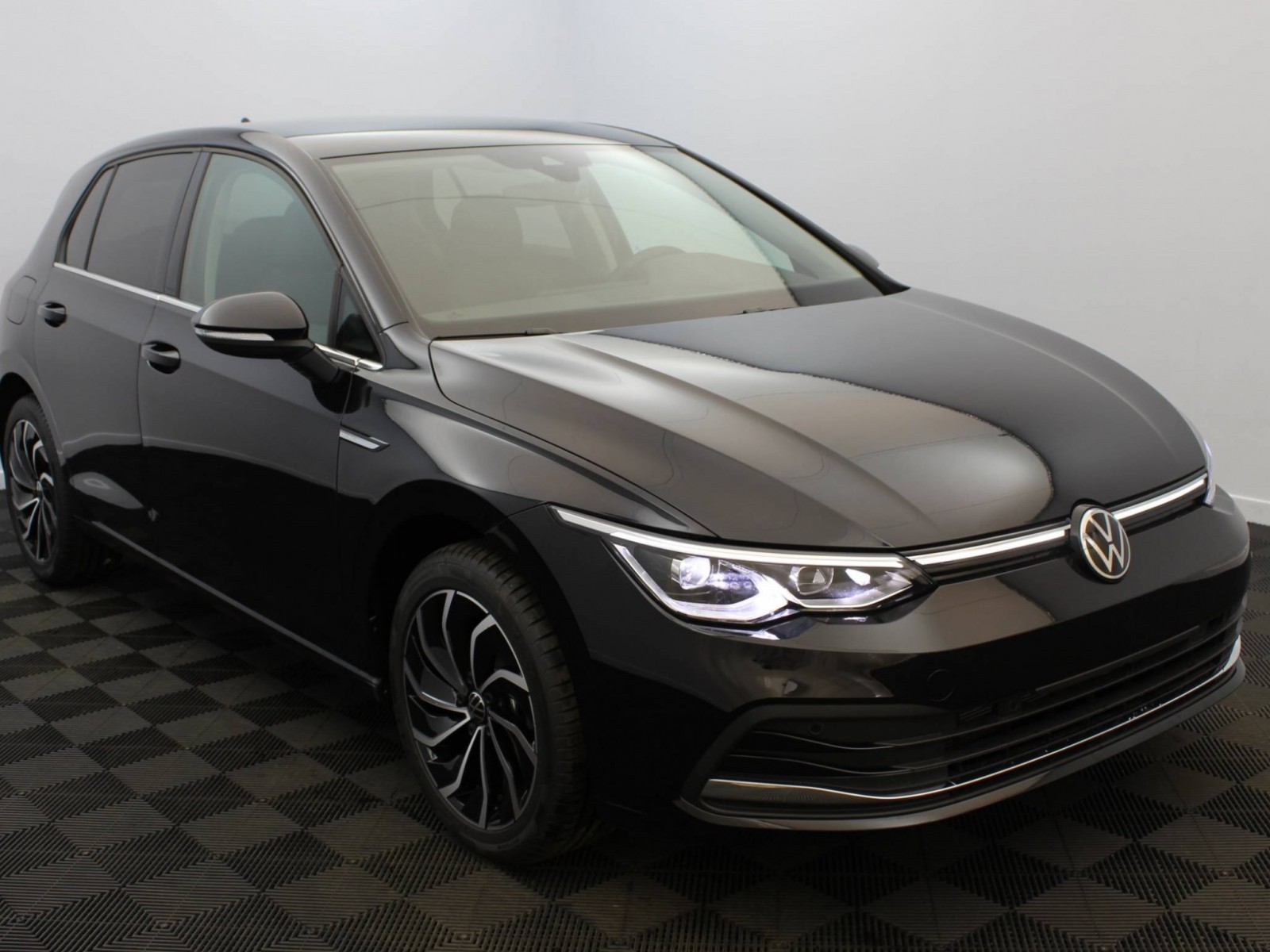 VOLKSWAGEN - GOLF - #178849 - 16