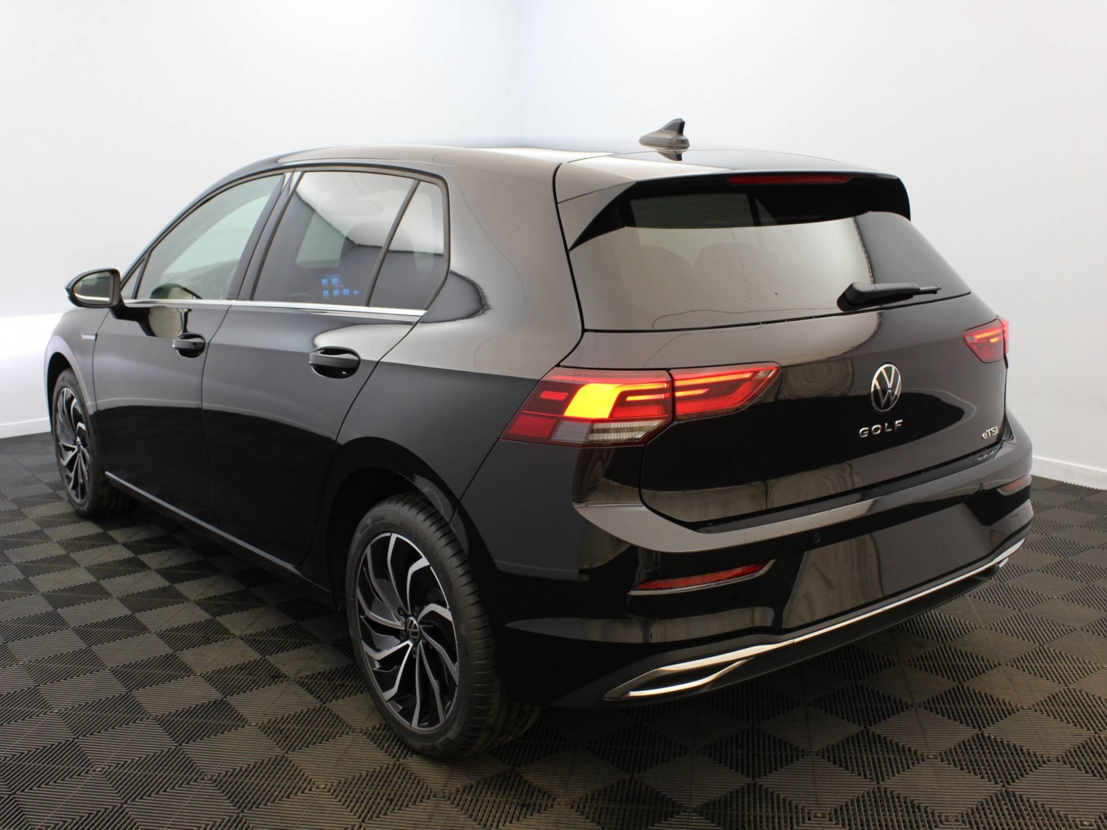 VOLKSWAGEN - GOLF - #178849 - 2
