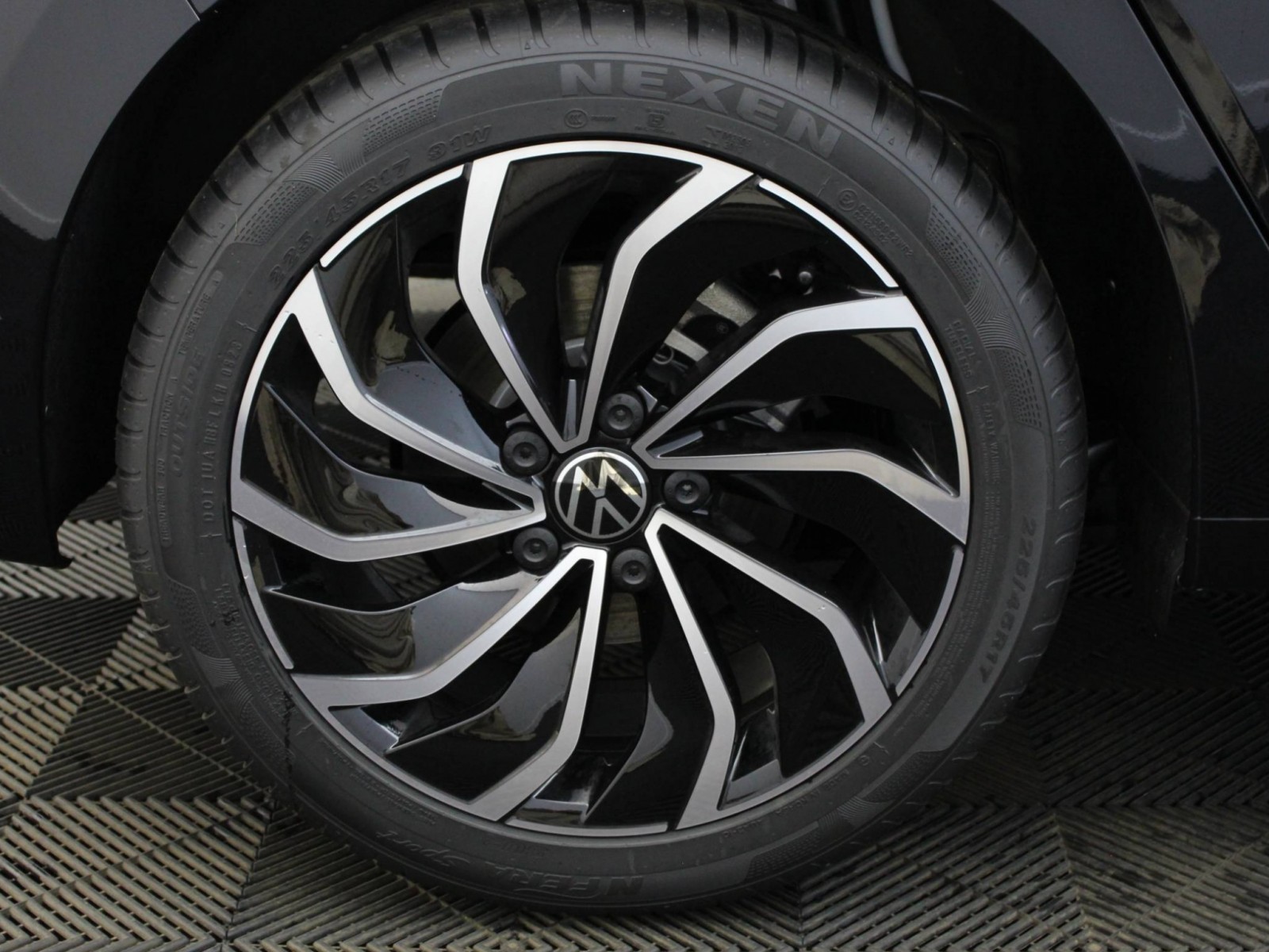 VOLKSWAGEN - GOLF - #178849 - 21