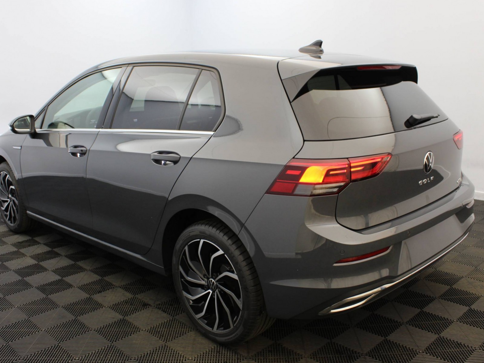 VOLKSWAGEN - GOLF - #174120 - 2