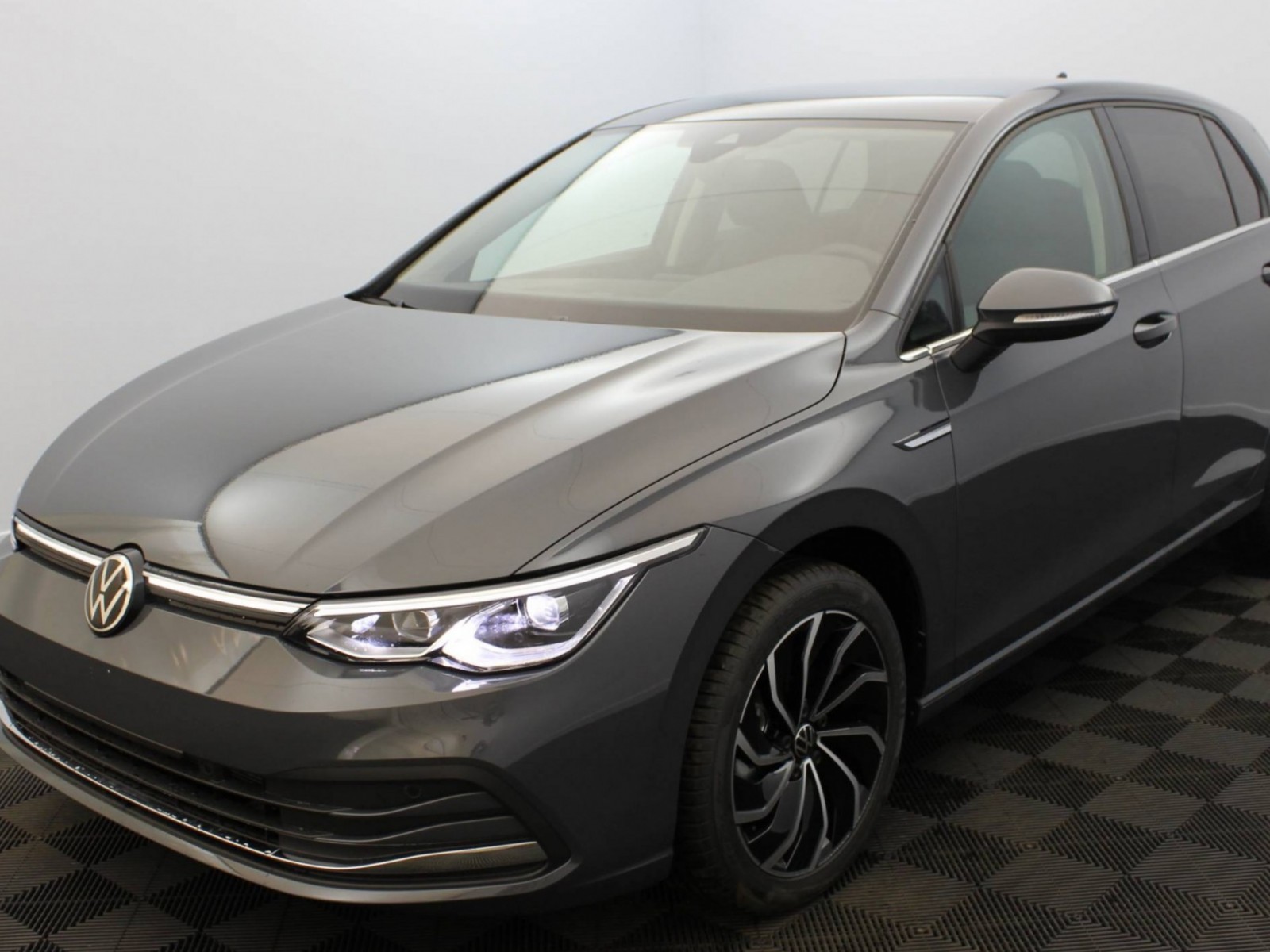 VOLKSWAGEN - GOLF - #174120 - 15