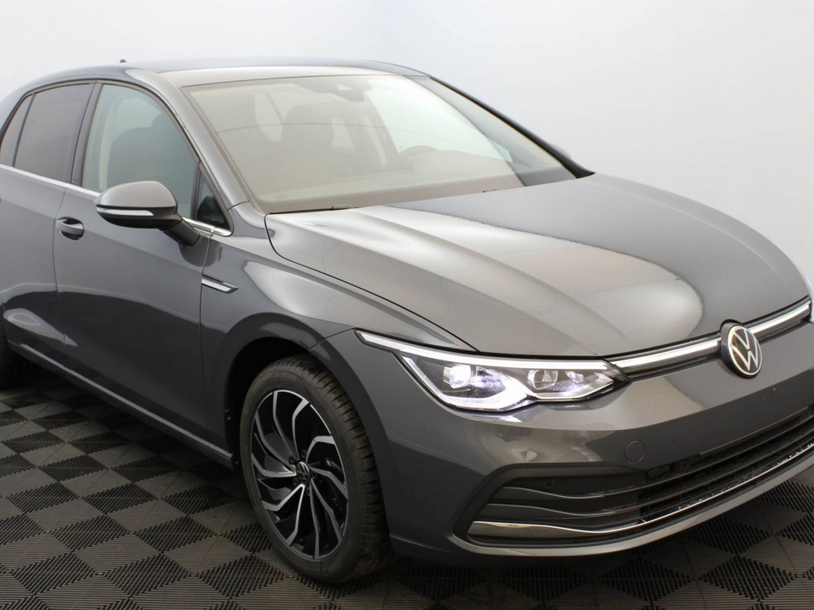 VOLKSWAGEN - GOLF - #174120 - 17