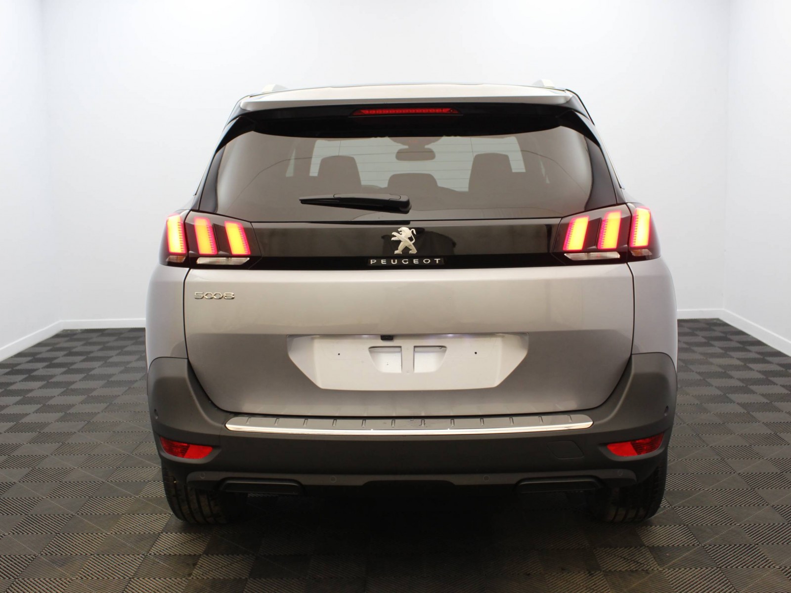 PEUGEOT - 5008 - #185705 - 5