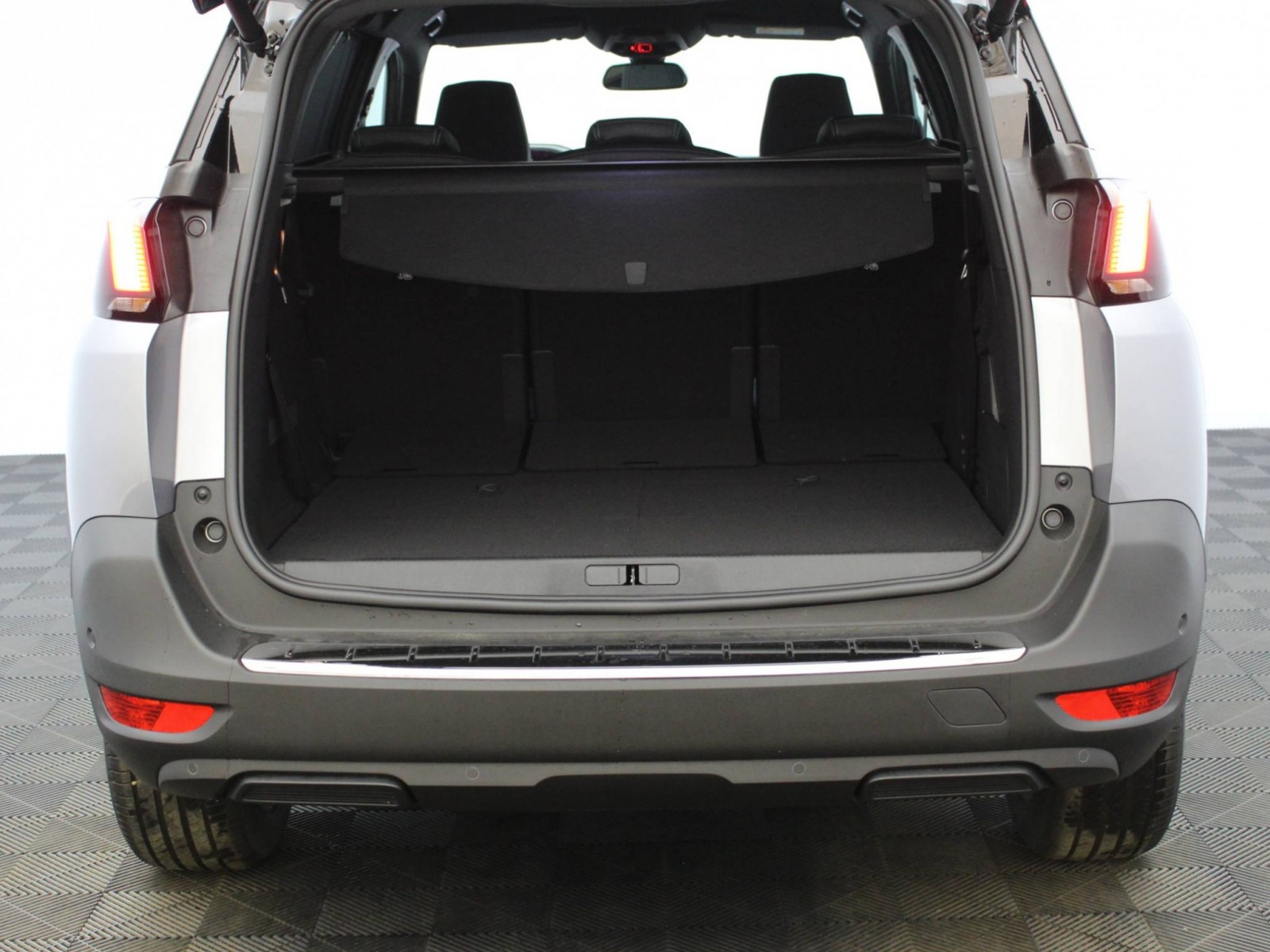 PEUGEOT - 5008 - #185706 - 13