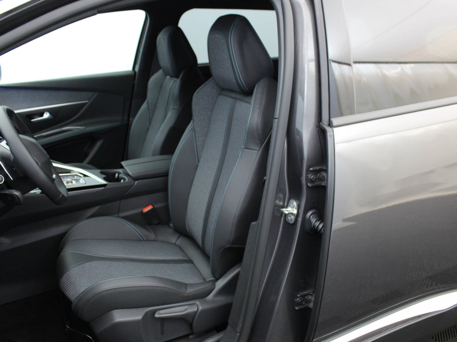 PEUGEOT - 5008 - #185709 - 7