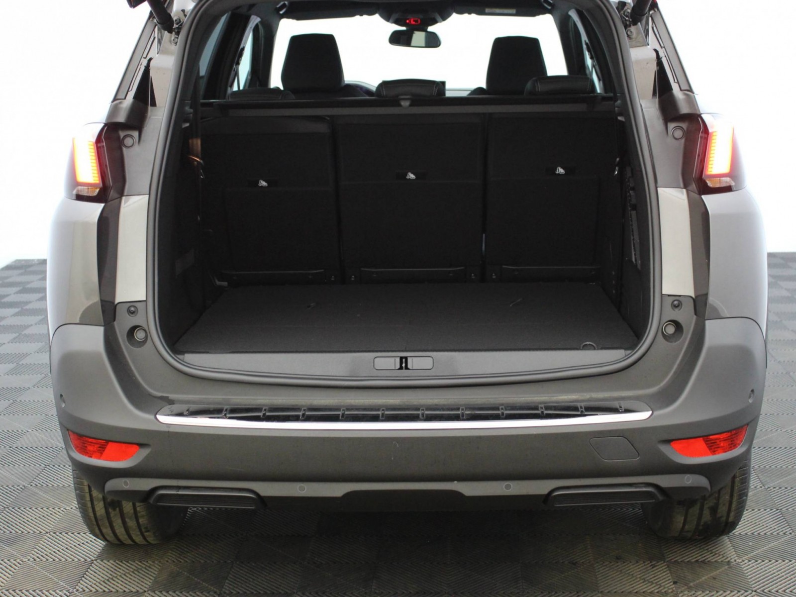 PEUGEOT - 5008 - #185708 - 13