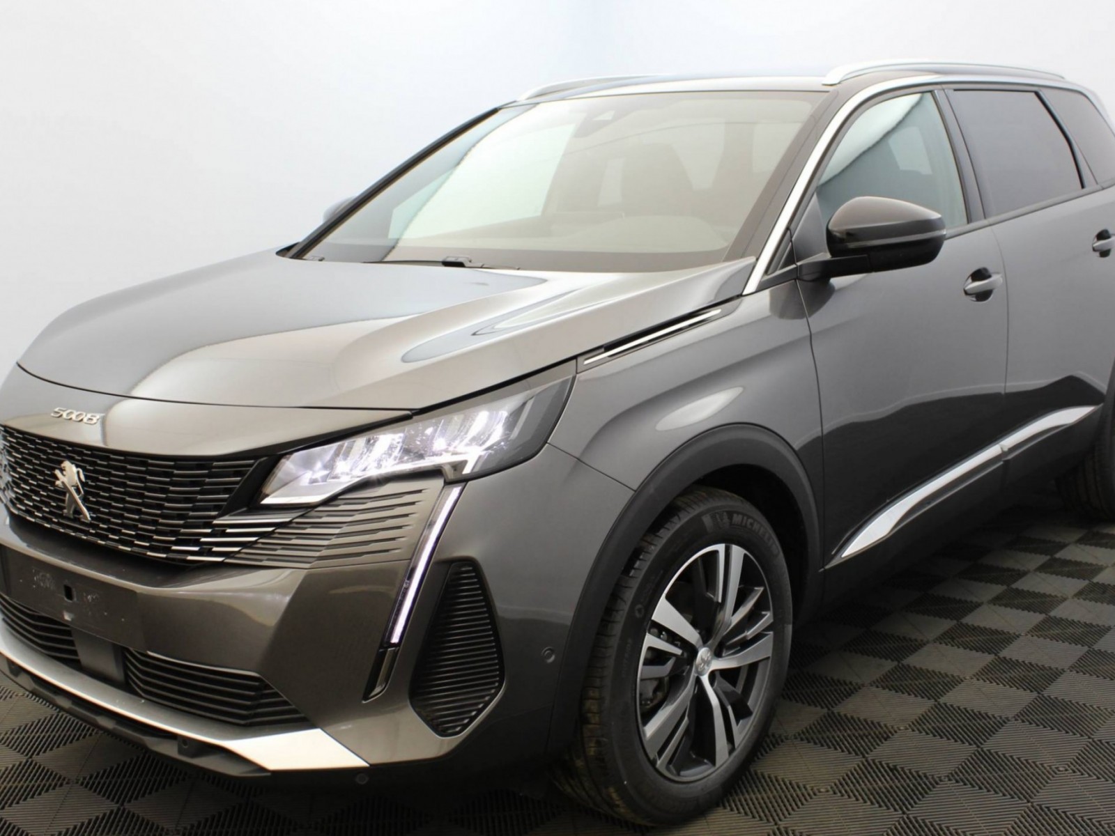PEUGEOT - 5008 - #185708 - 17