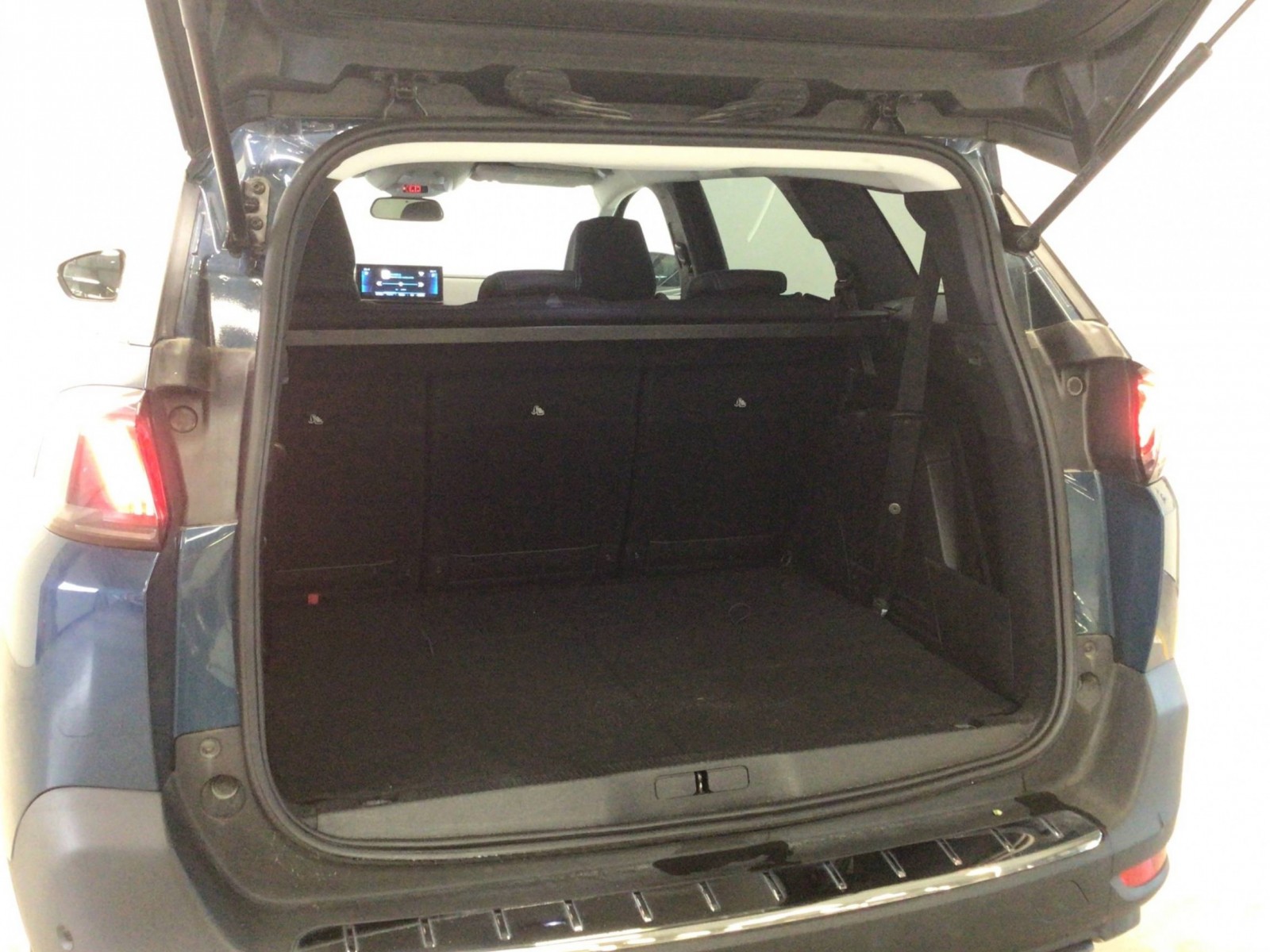 PEUGEOT - 5008 - #185529 - 29