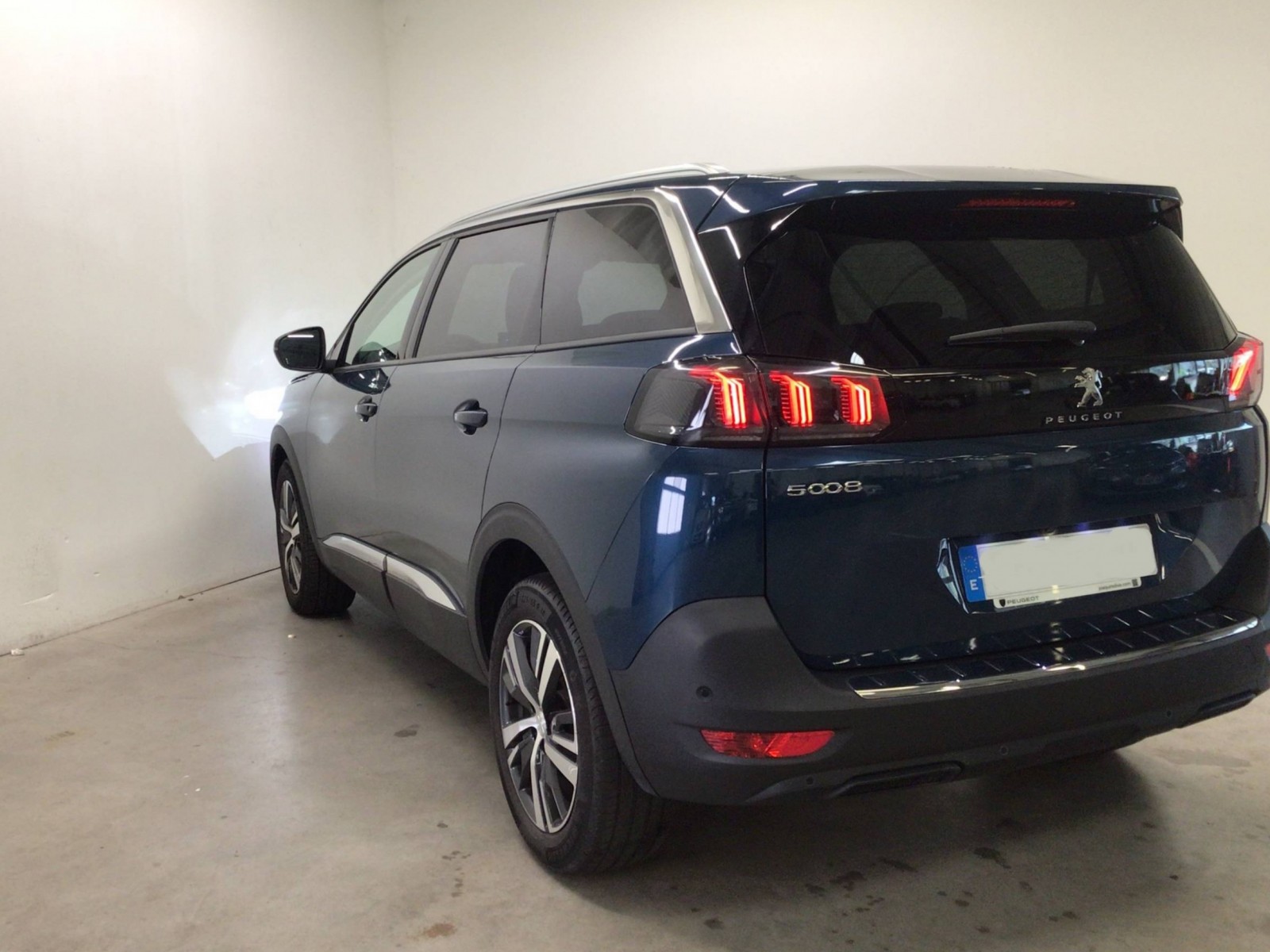 PEUGEOT - 5008 - #185529 - 18