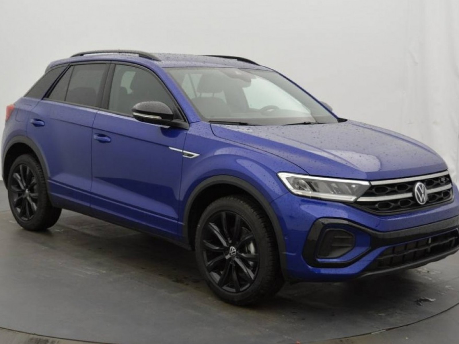 VOLKSWAGEN - T-ROC - #183619 - 18