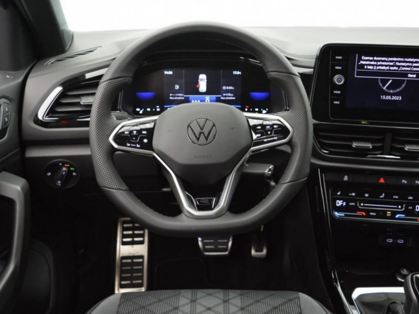VOLKSWAGEN - T-ROC - #183619 - 25