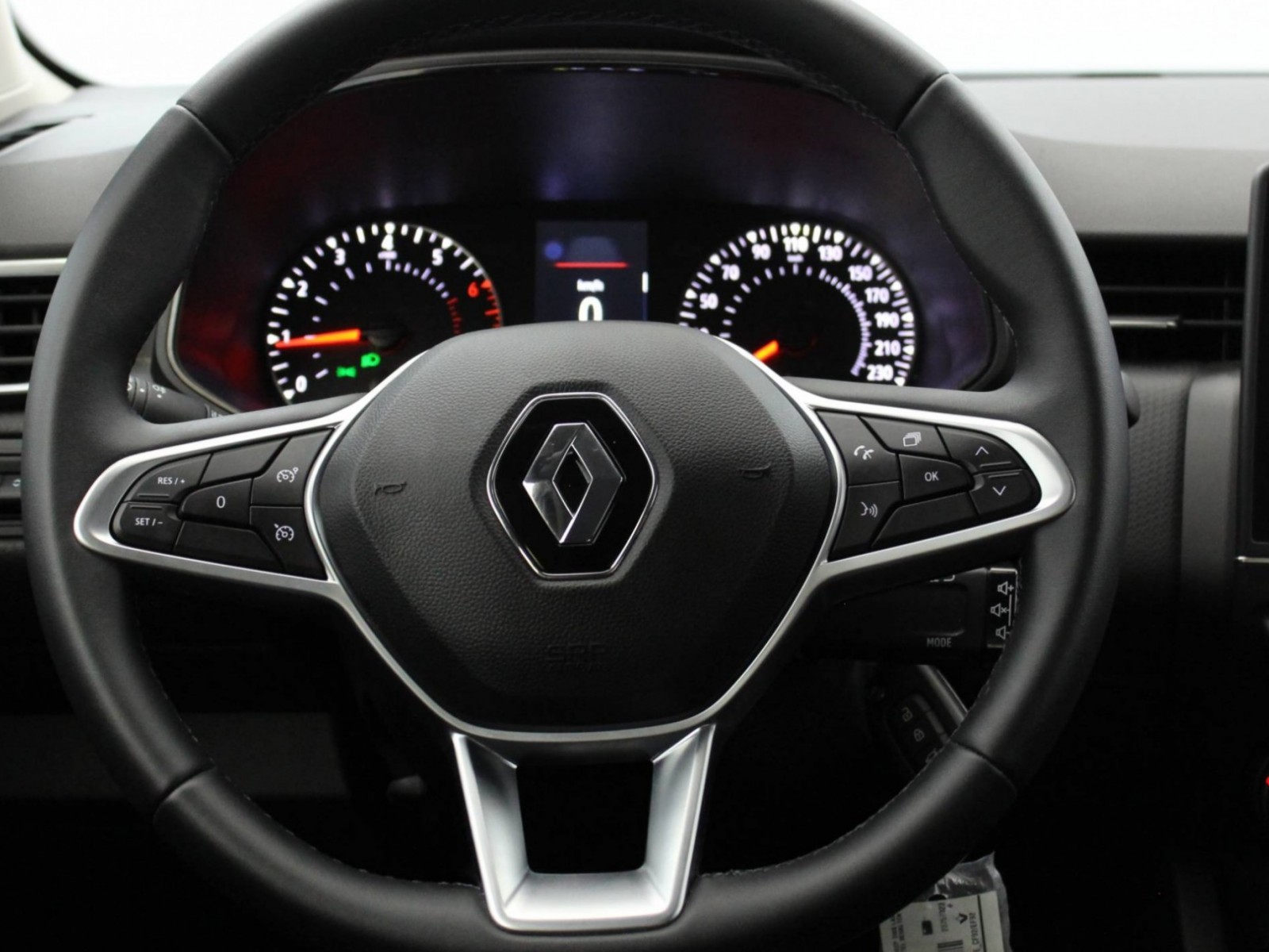 RENAULT - CLIO V - #185757 - 32
