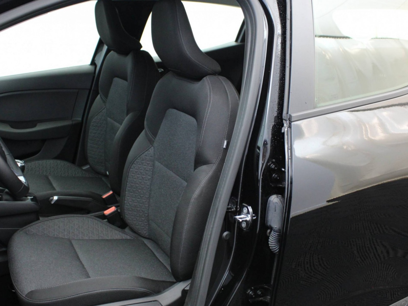 RENAULT - CLIO V - #185758 - 17