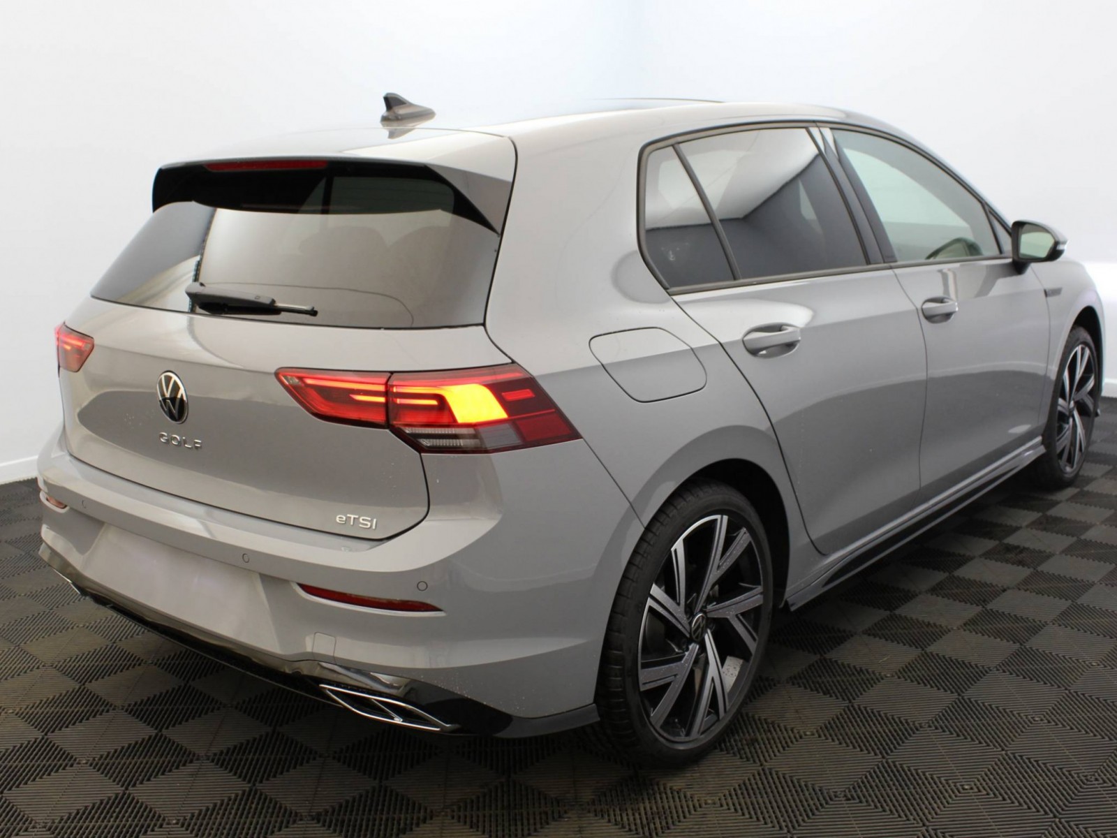 VOLKSWAGEN - GOLF - #185747 - 2