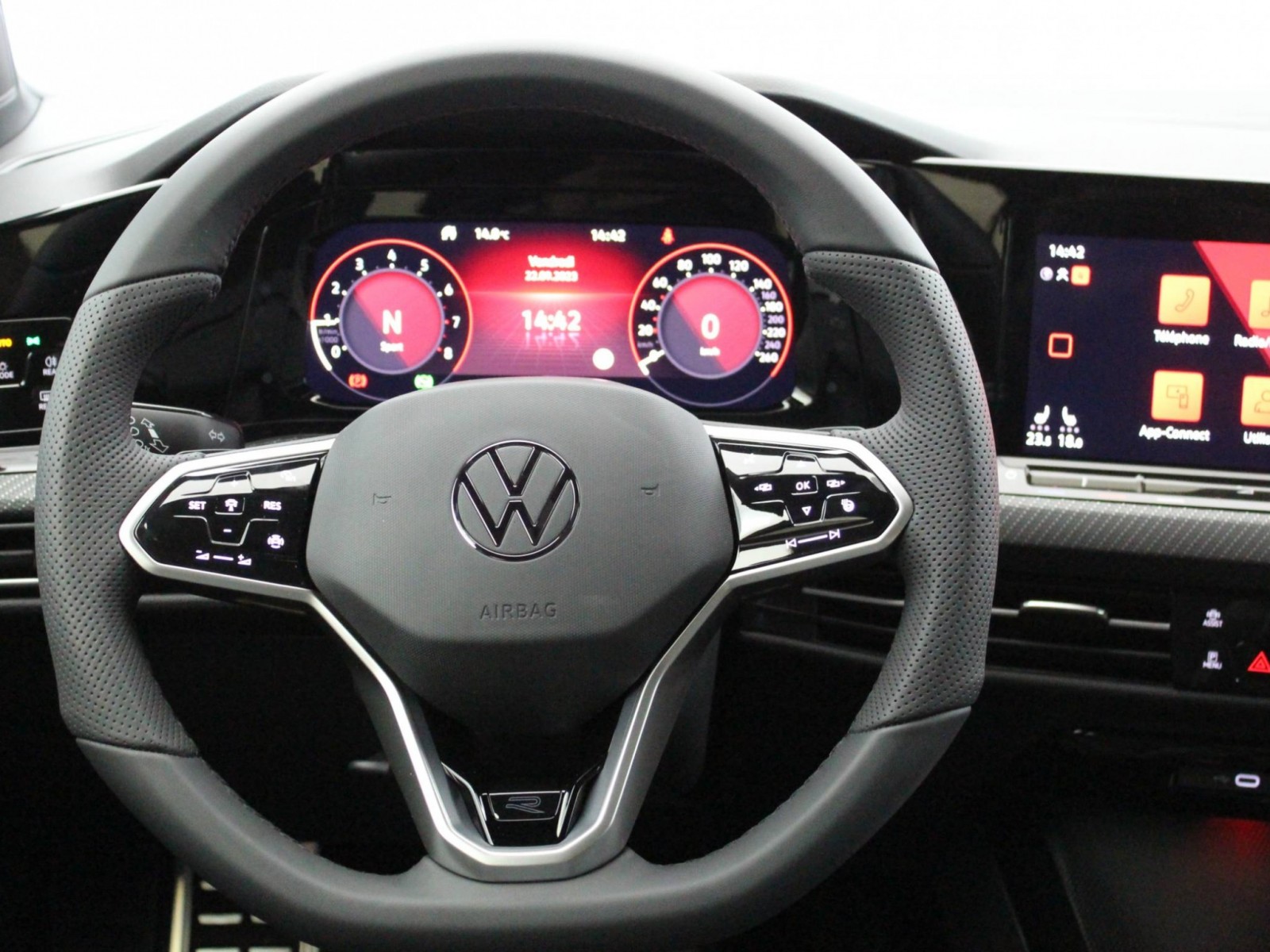 VOLKSWAGEN - GOLF - #185747 - 10