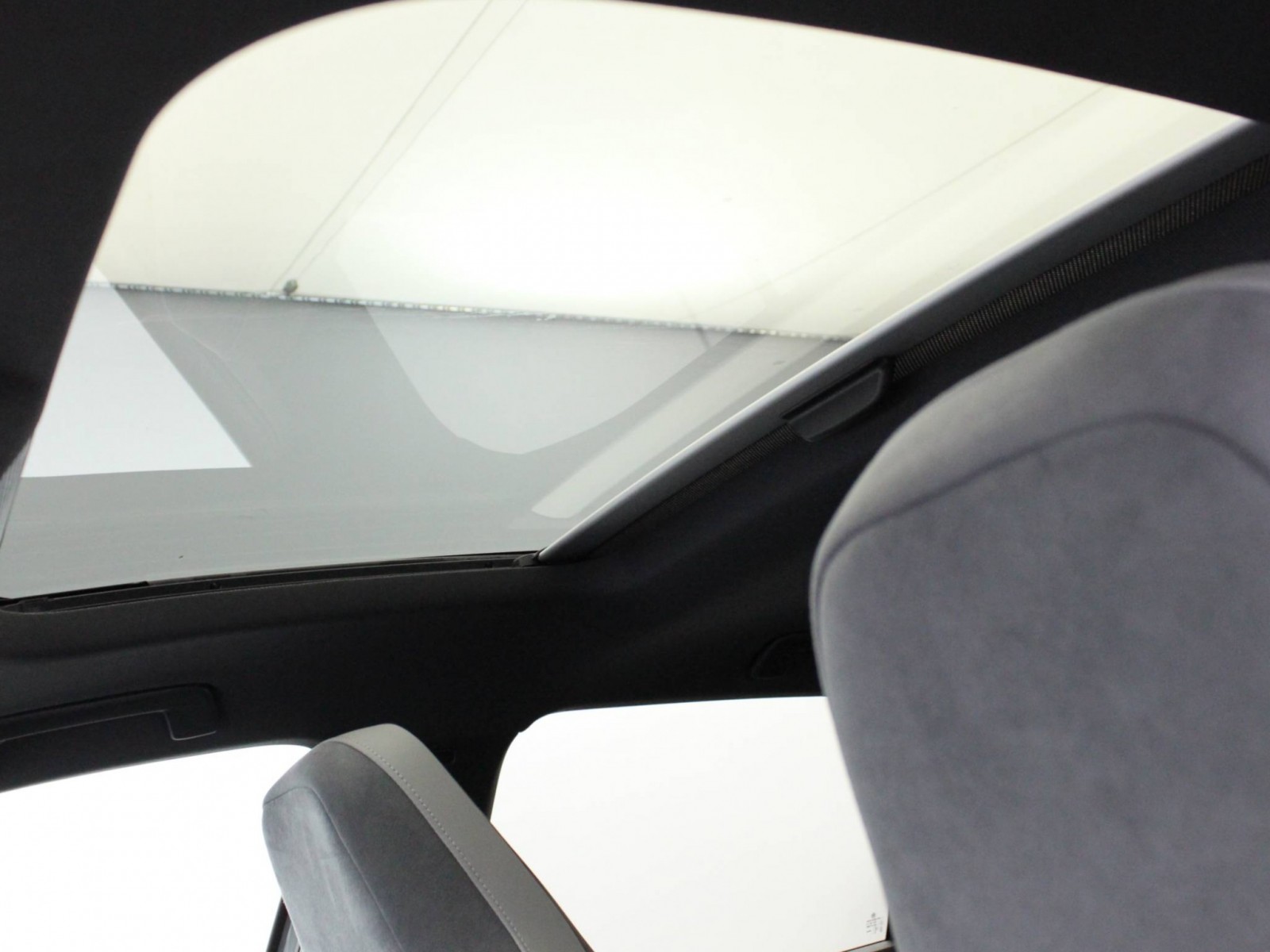 VOLKSWAGEN - GOLF - #185749 - 14