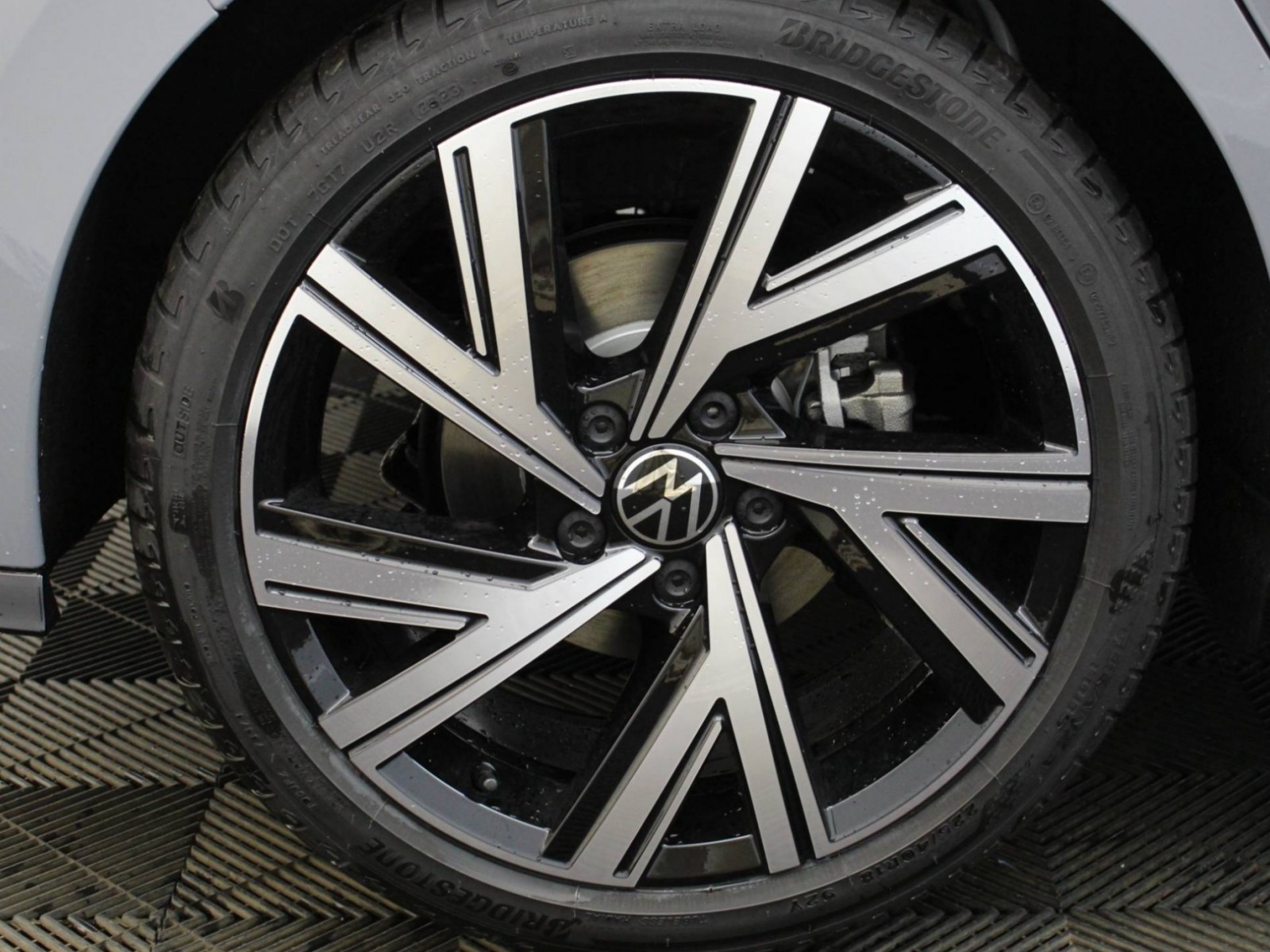VOLKSWAGEN - GOLF - #185747 - 21